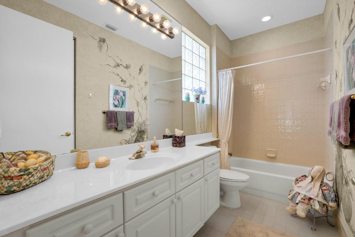 4067 Laurel Estates Way