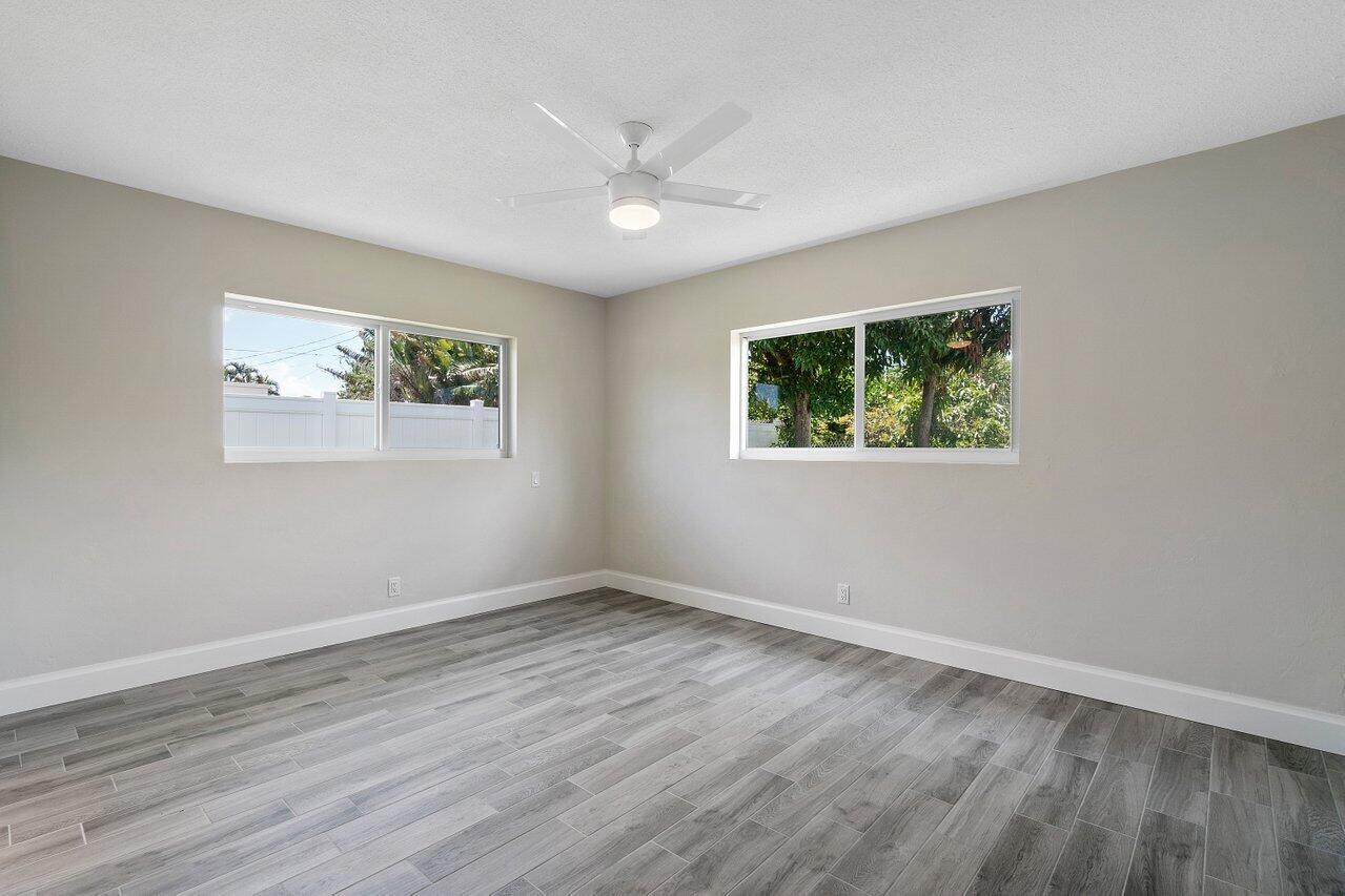 928 SW 4th Street