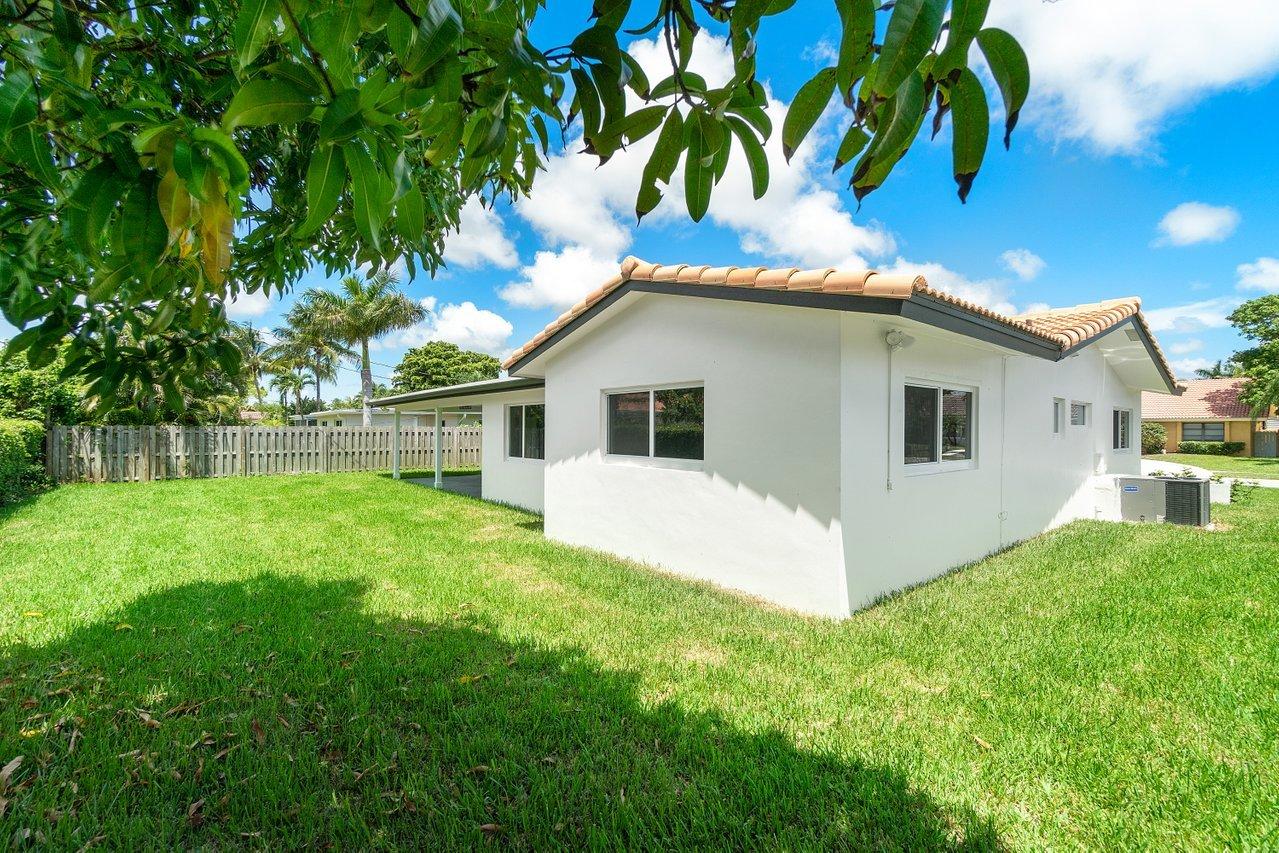 928 SW 4th Street