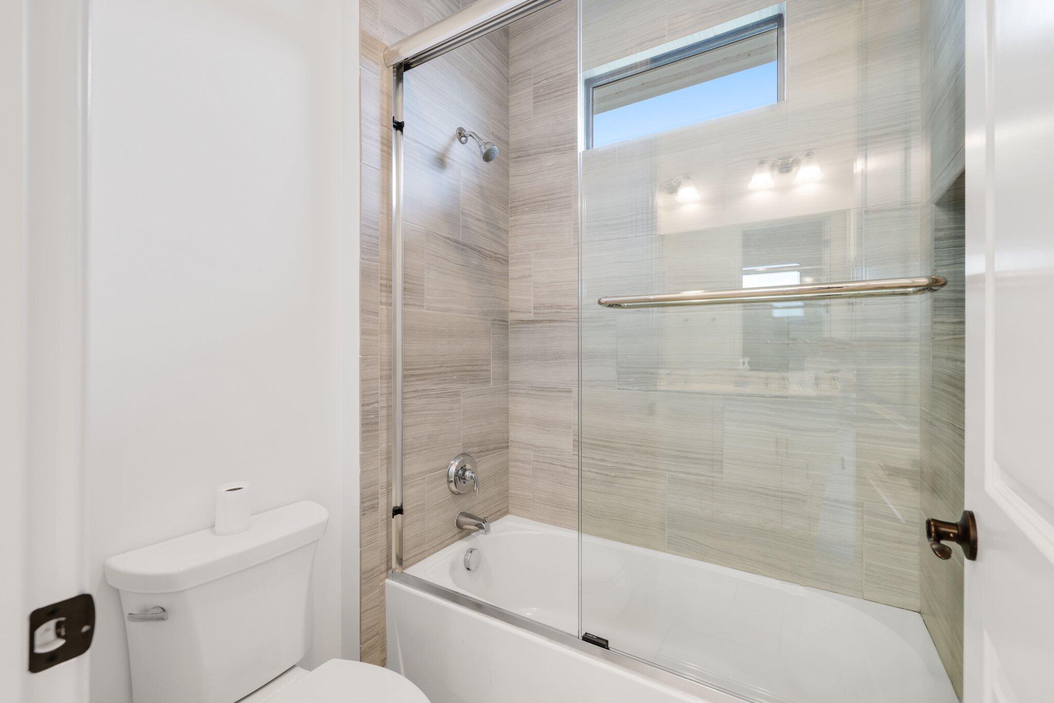 2585 NW 69th Street