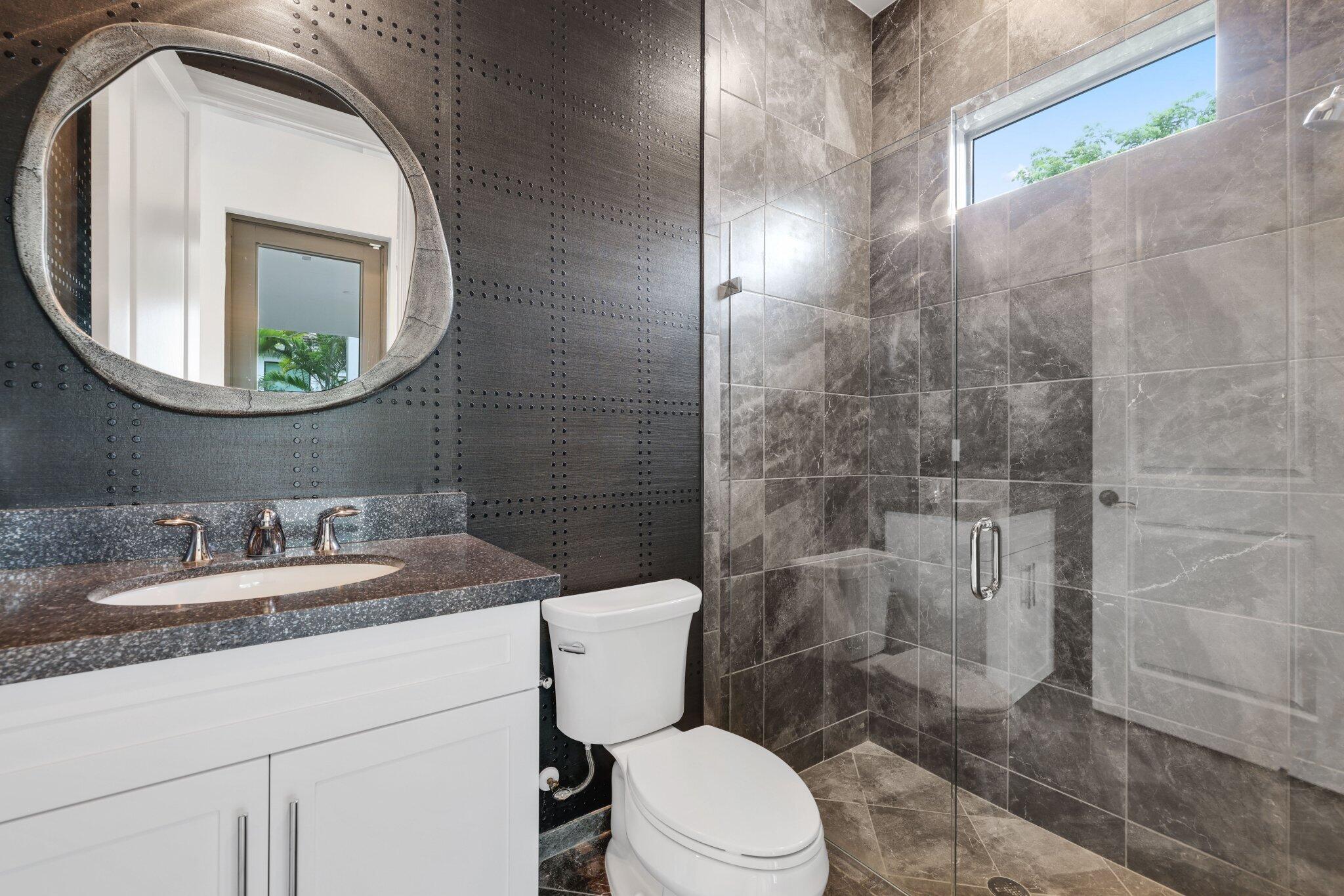 2585 NW 69th Street