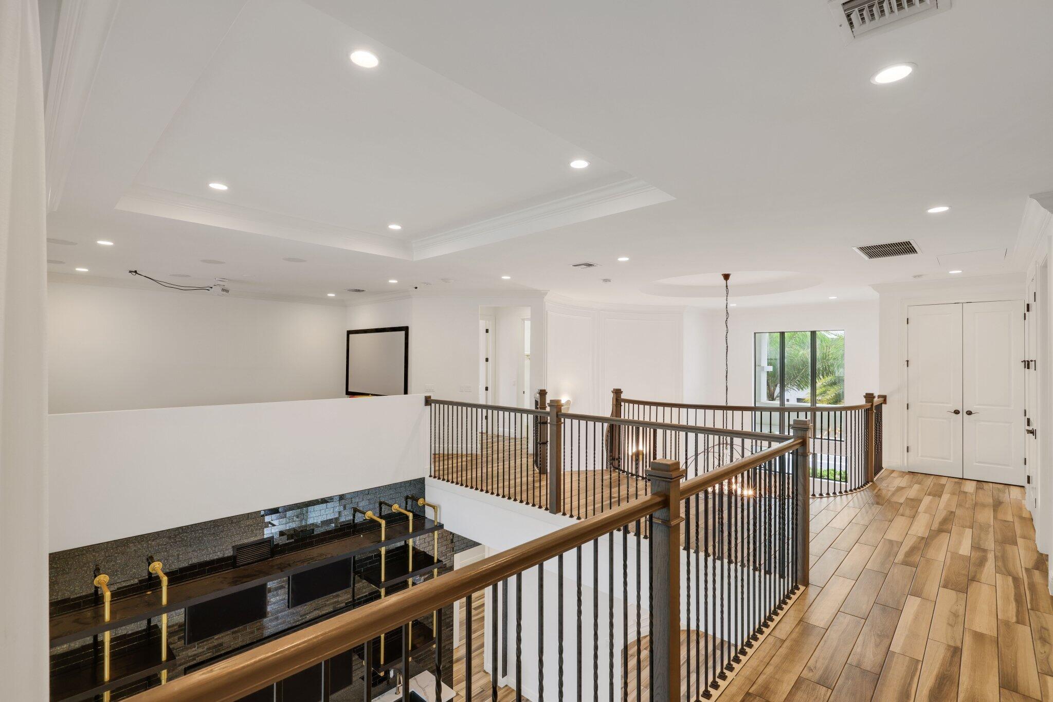 2585 NW 69th Street