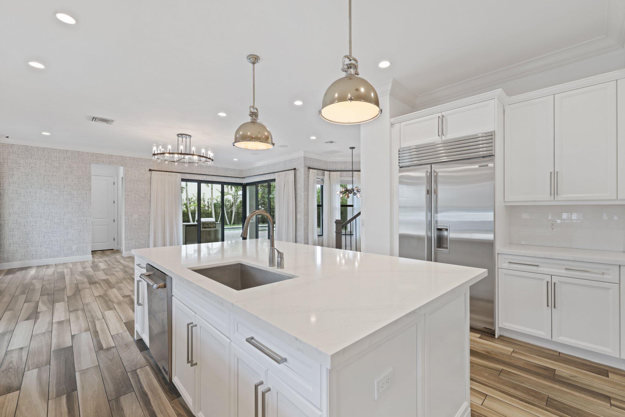 2585 NW 69th Street