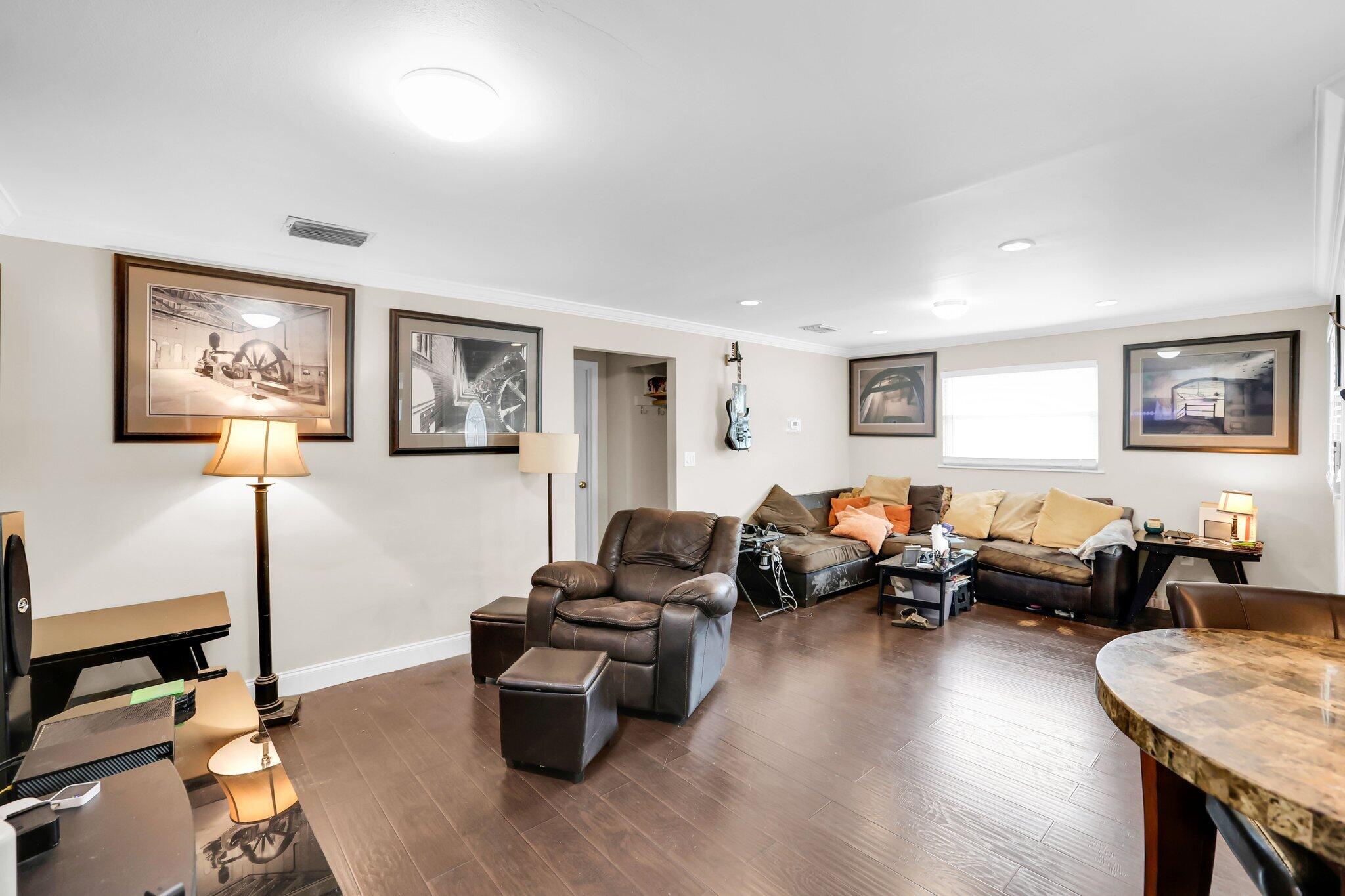 400 SE 7th Street