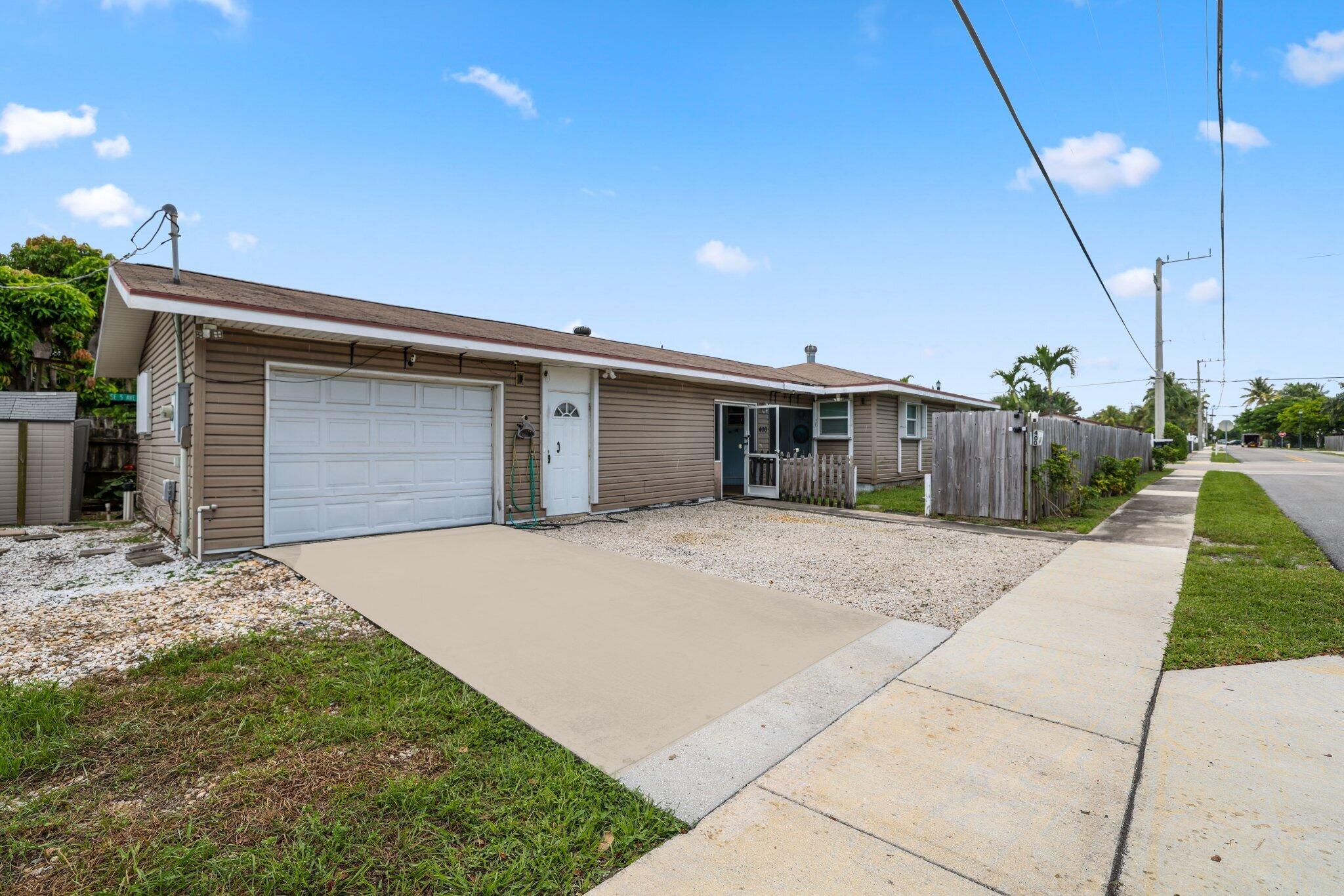 400 SE 7th Street