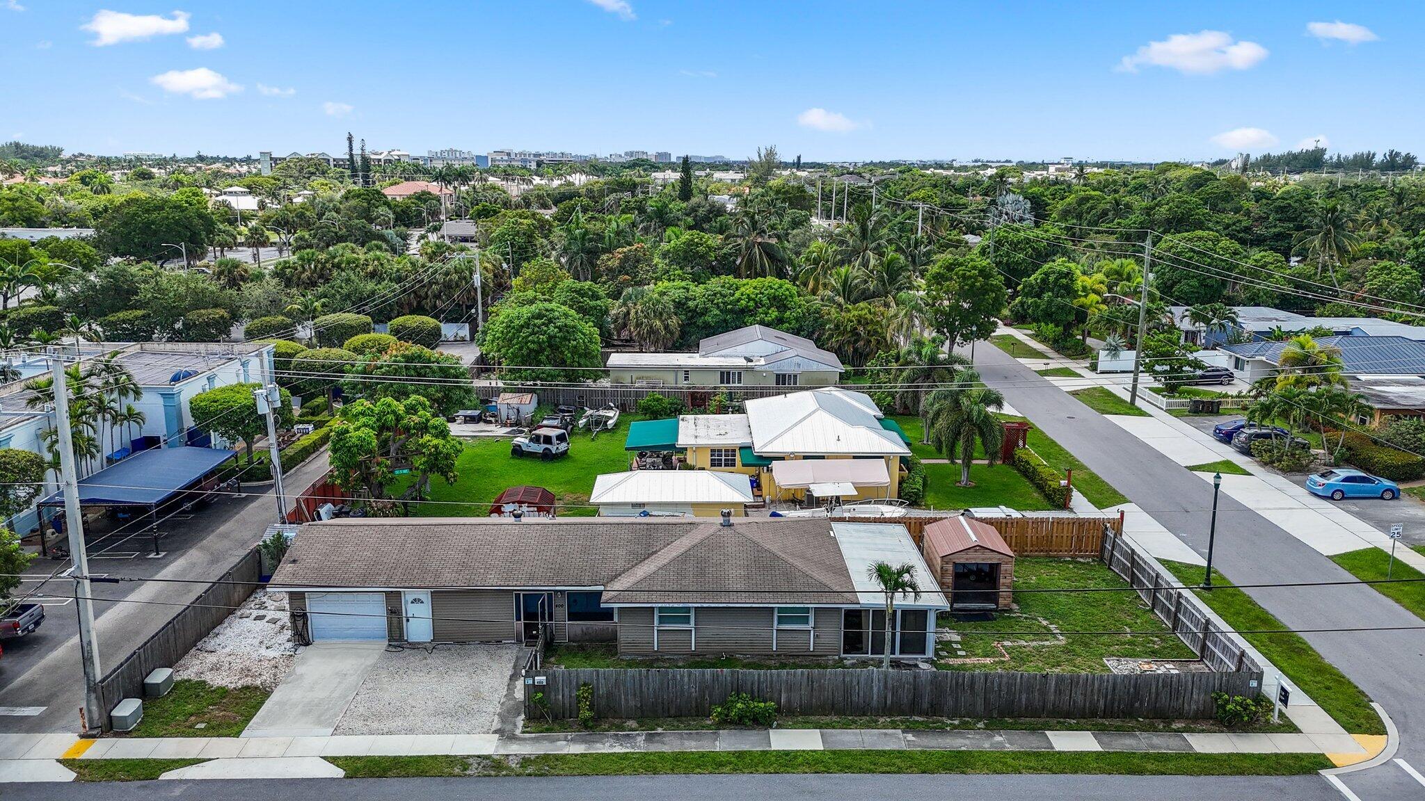 400 SE 7th Street