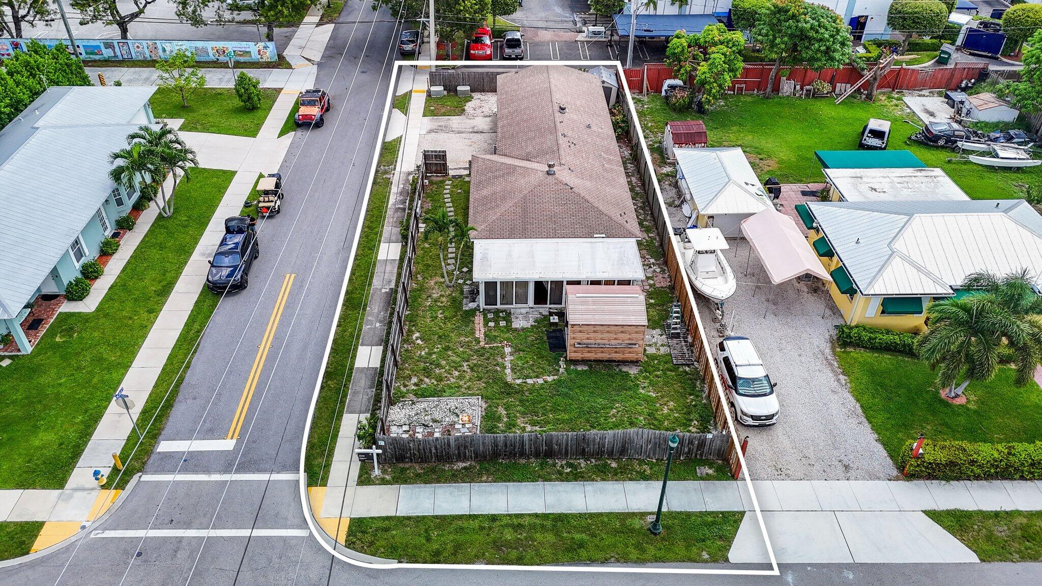 400 SE 7th Street