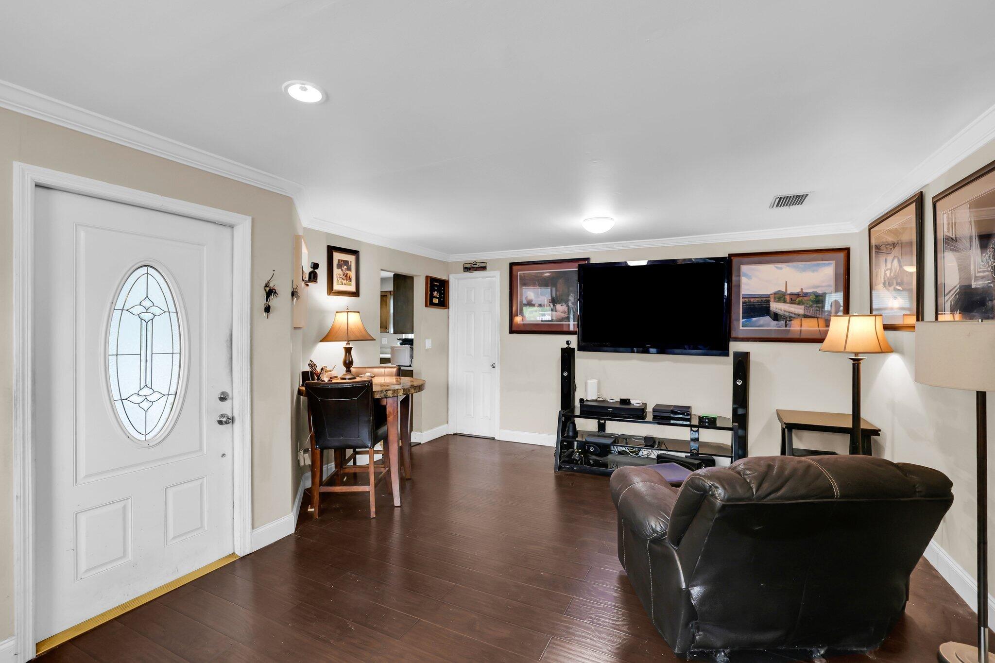 400 SE 7th Street