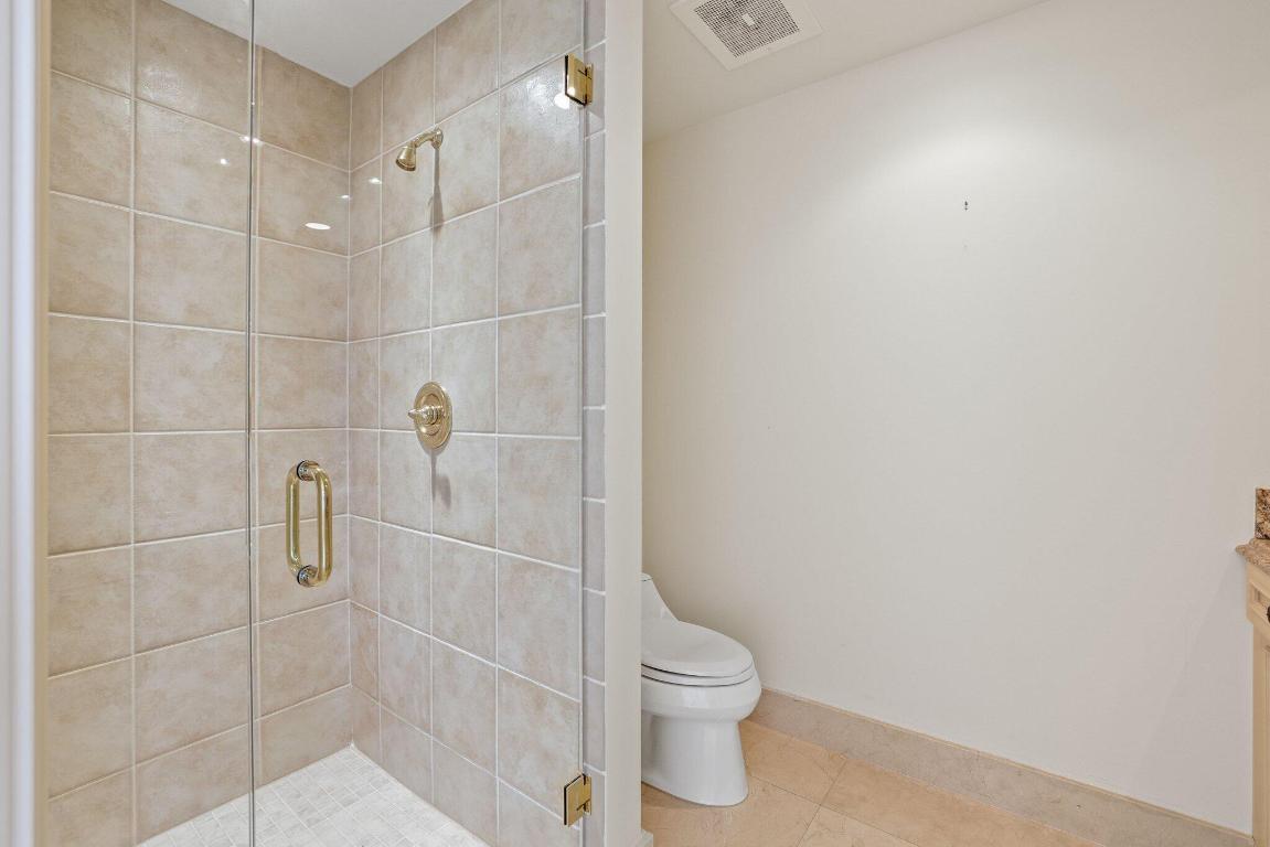 3920 N Ocean Drive 20a