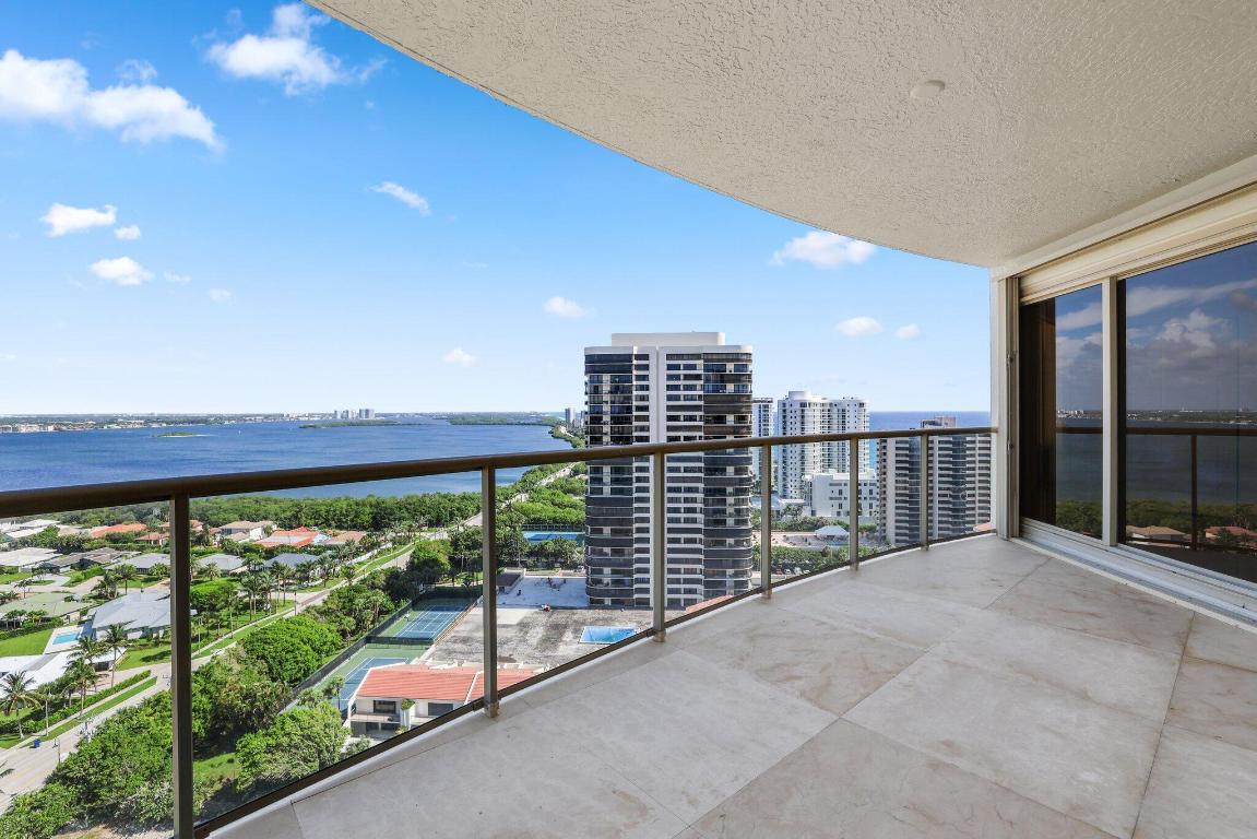 3920 N Ocean Drive 20a