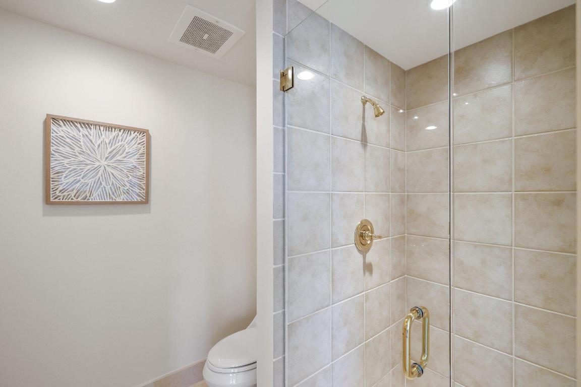 3920 N Ocean Drive 20a