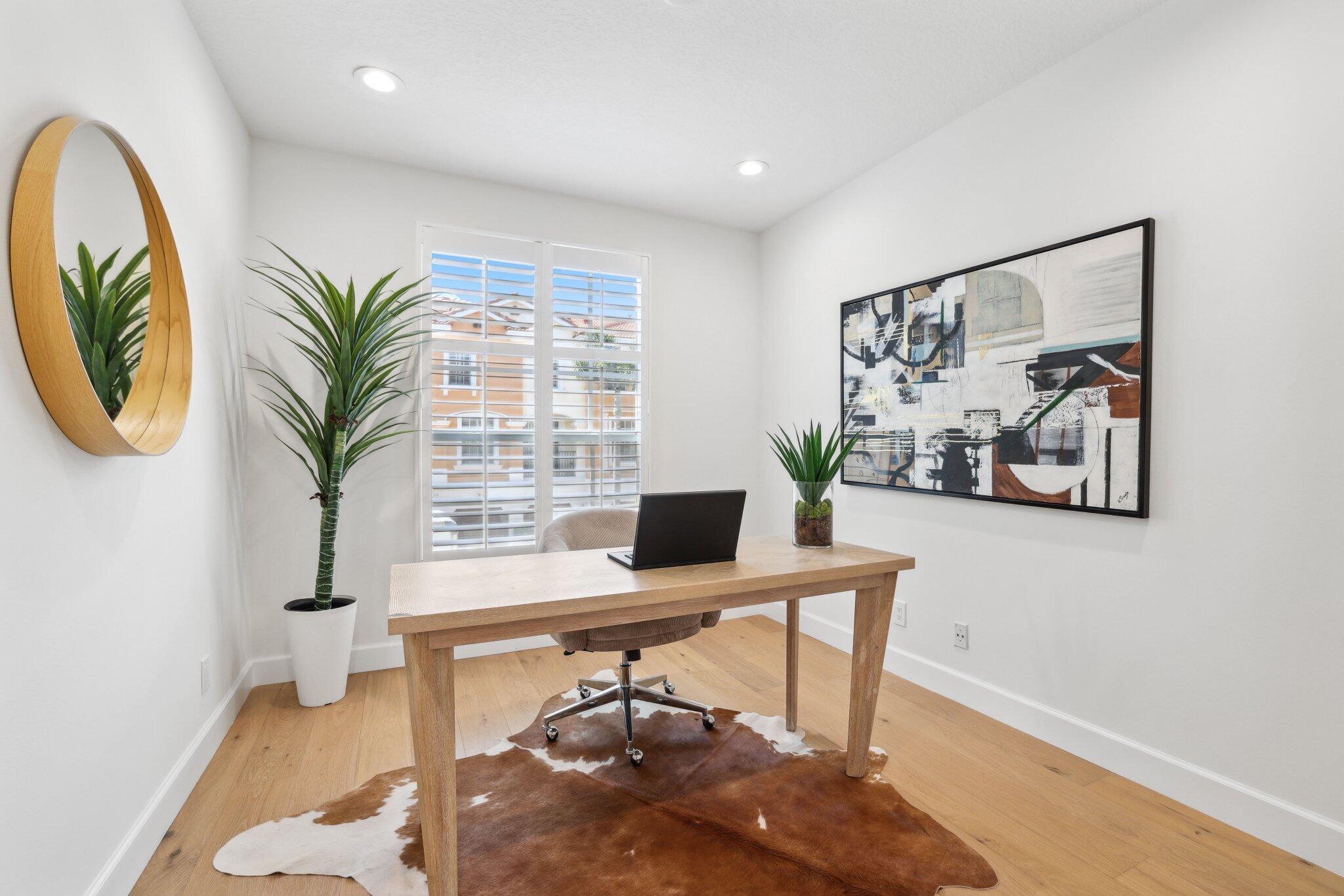 613 NE Francesca Lane