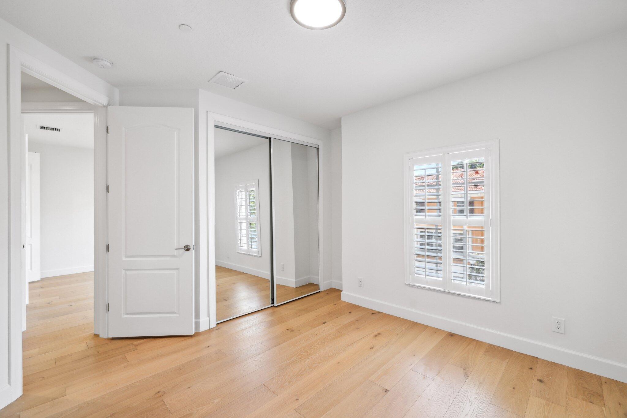 613 NE Francesca Lane