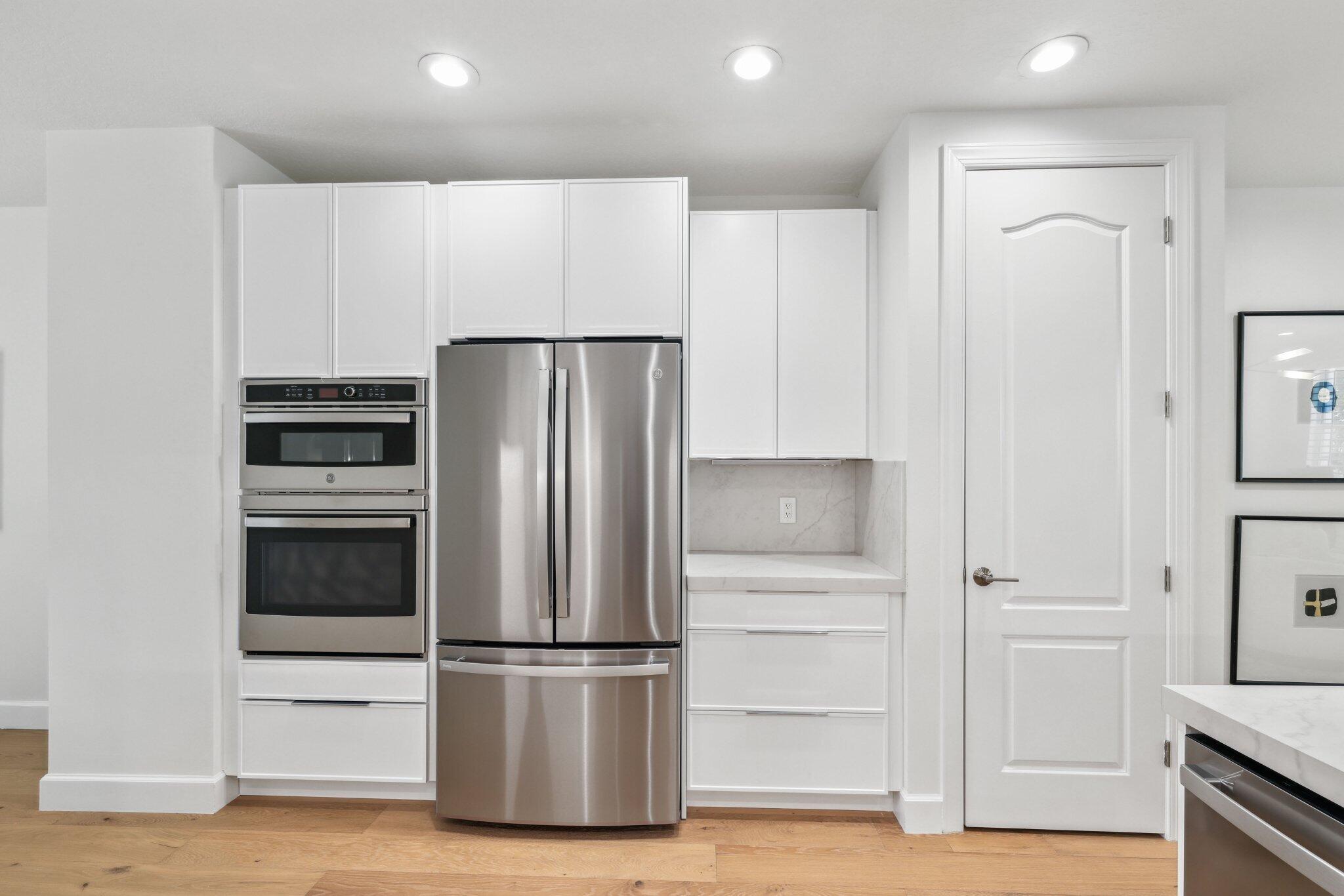 613 NE Francesca Lane