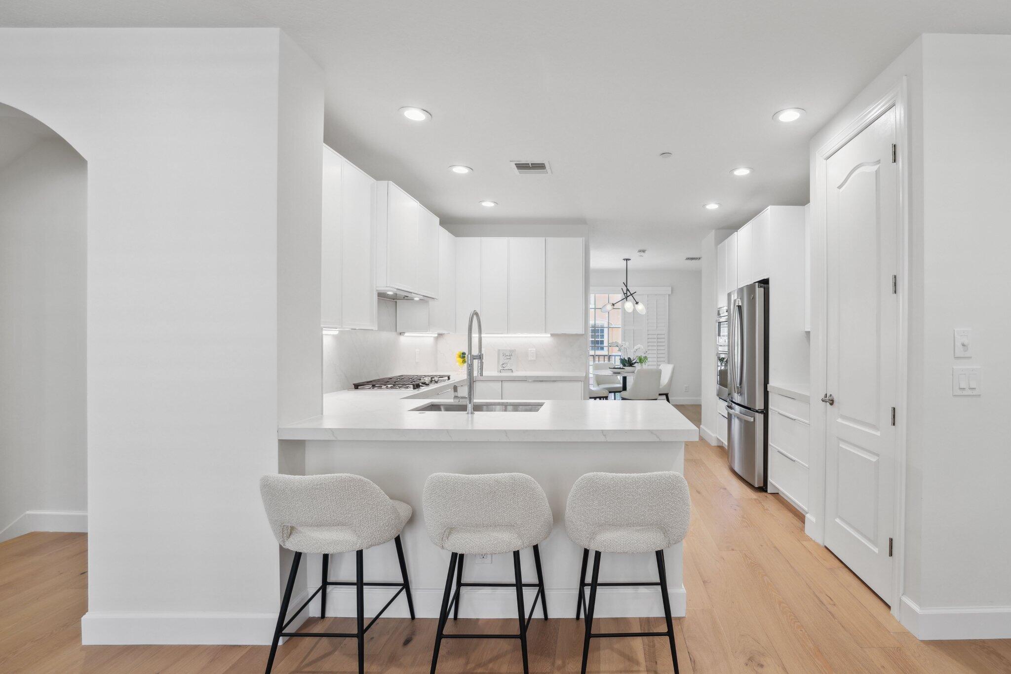 613 NE Francesca Lane