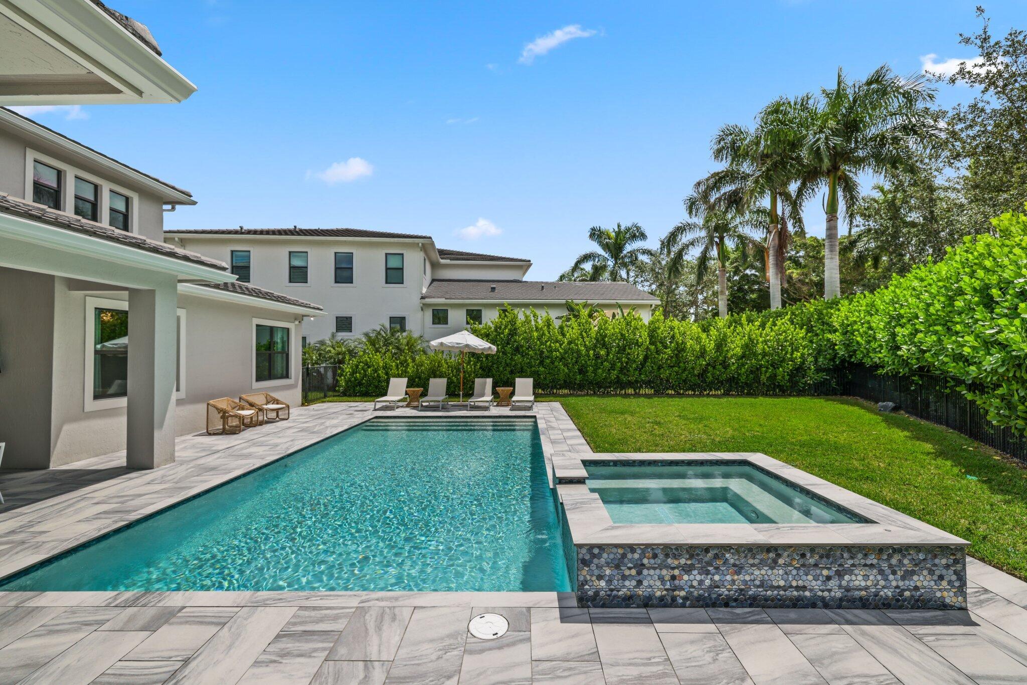 2704 NW 71st Boulevard