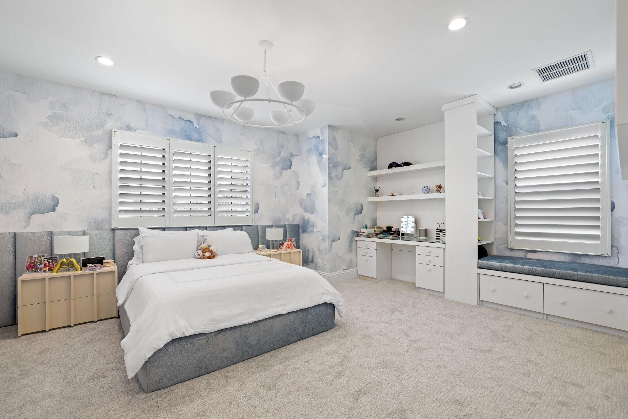 2704 NW 71st Boulevard