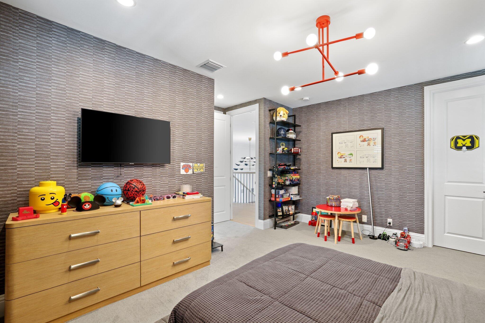 2704 NW 71st Boulevard