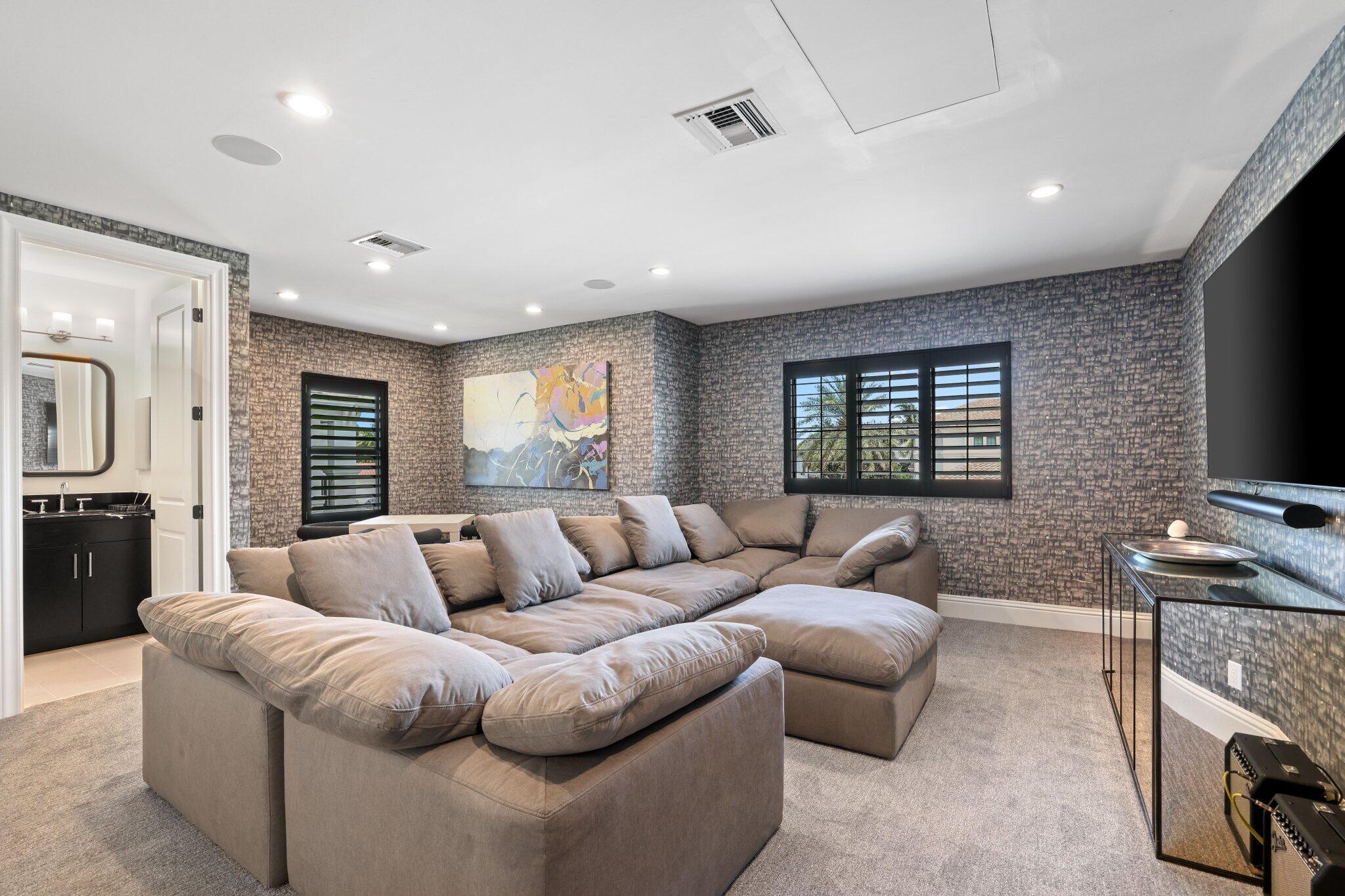 2704 NW 71st Boulevard