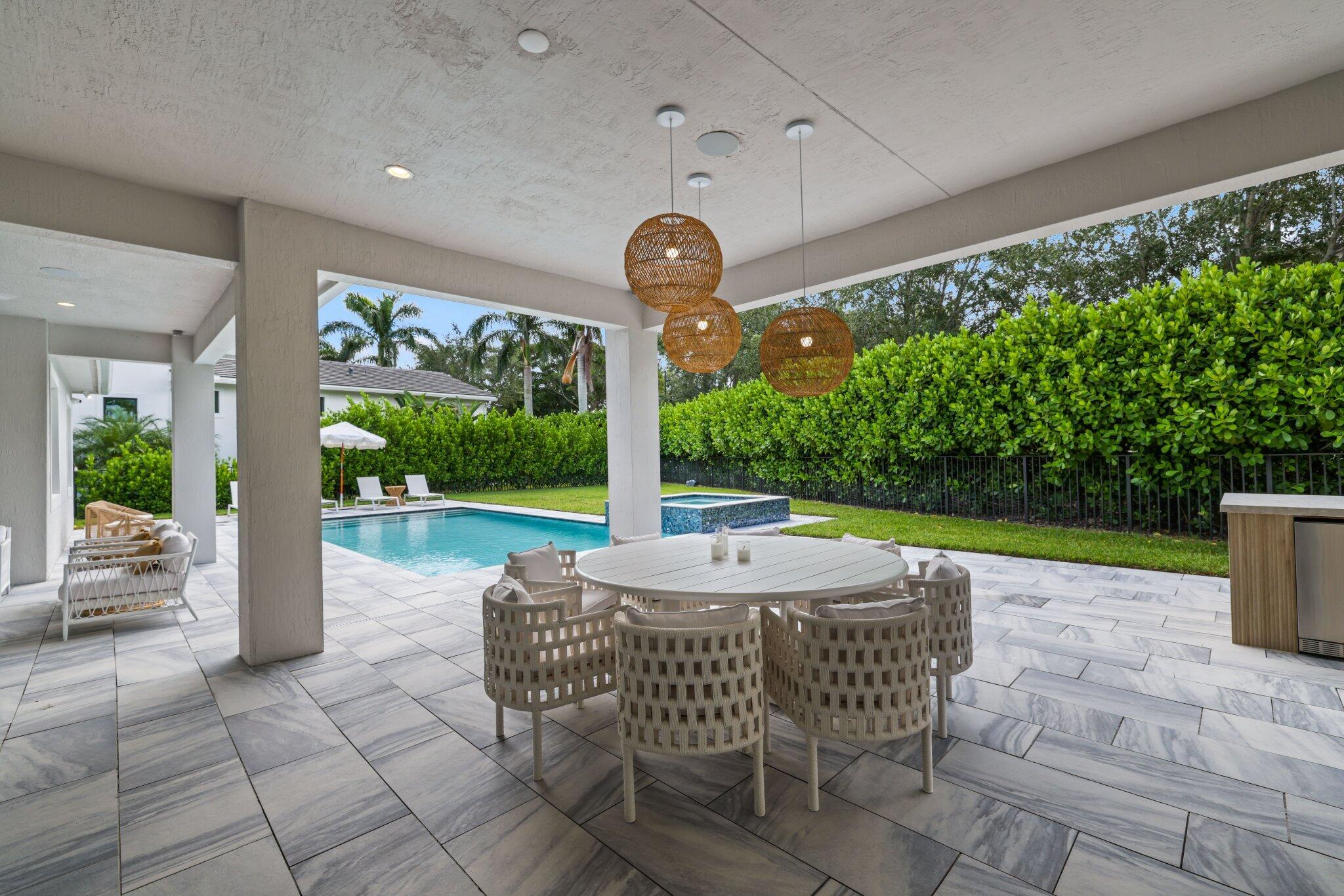 2704 NW 71st Boulevard