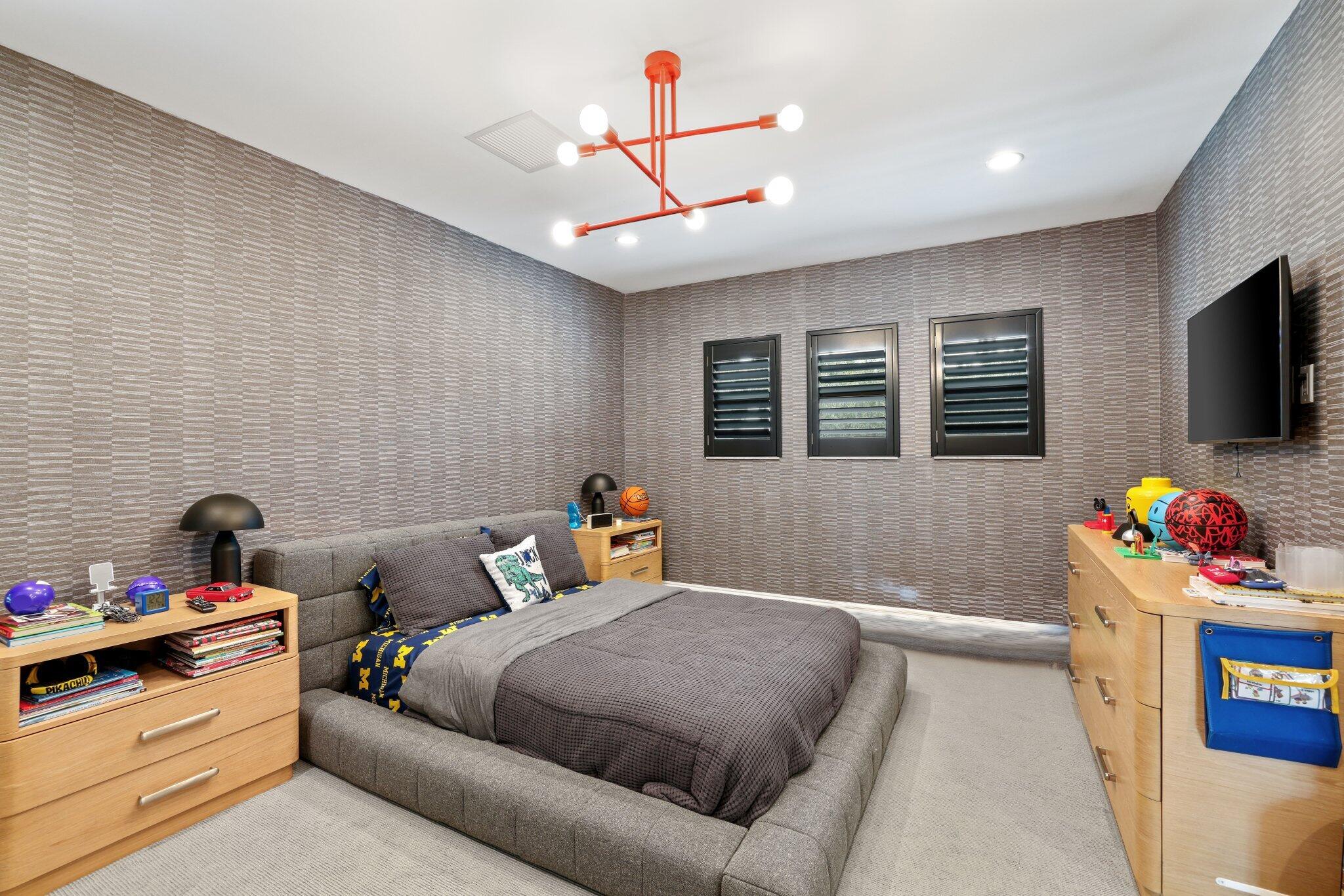 2704 NW 71st Boulevard