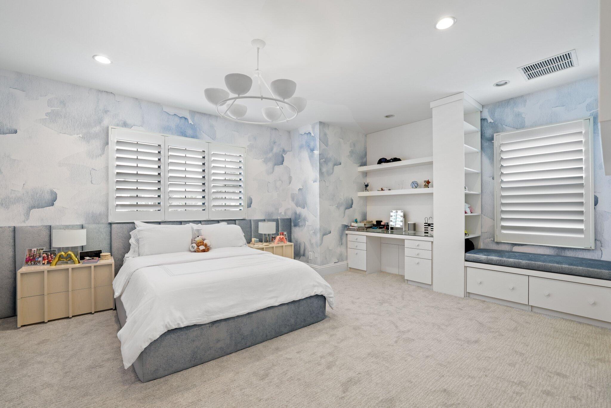 2704 NW 71st Boulevard