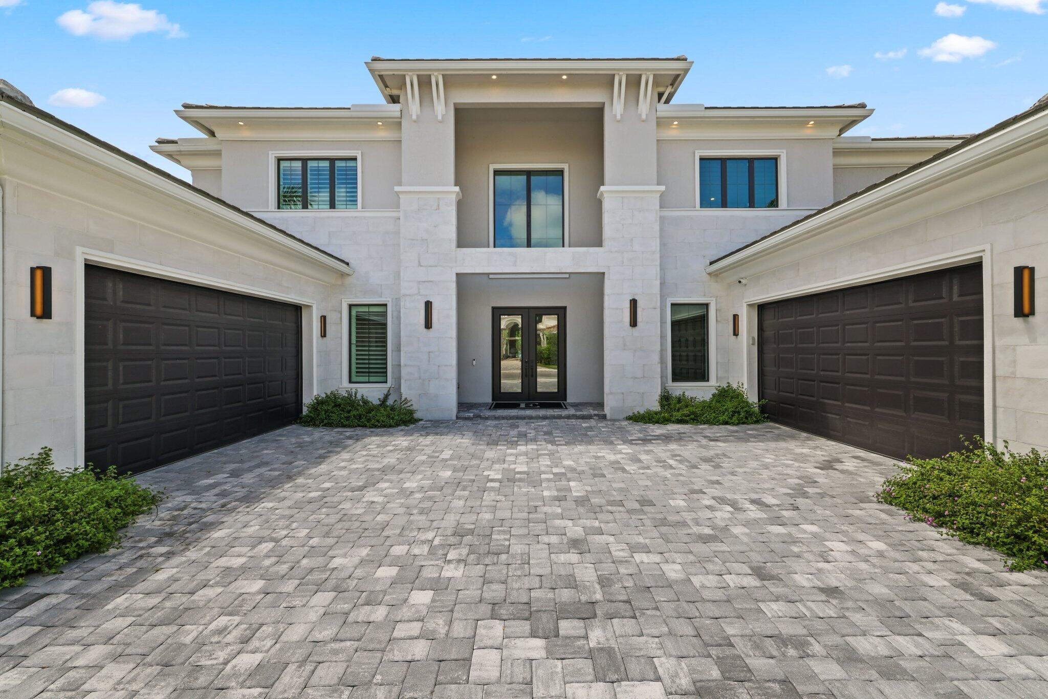 2704 NW 71st Boulevard