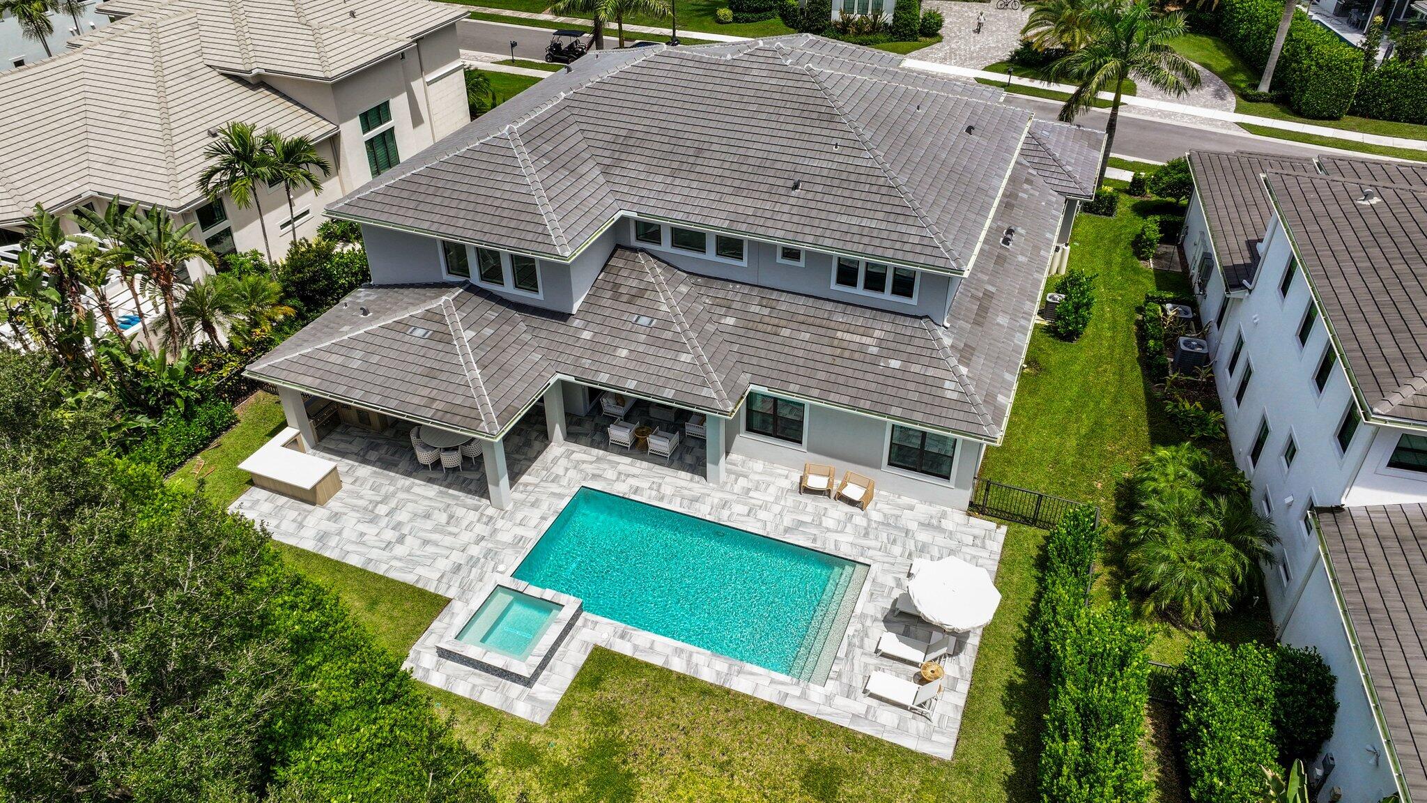 2704 NW 71st Boulevard