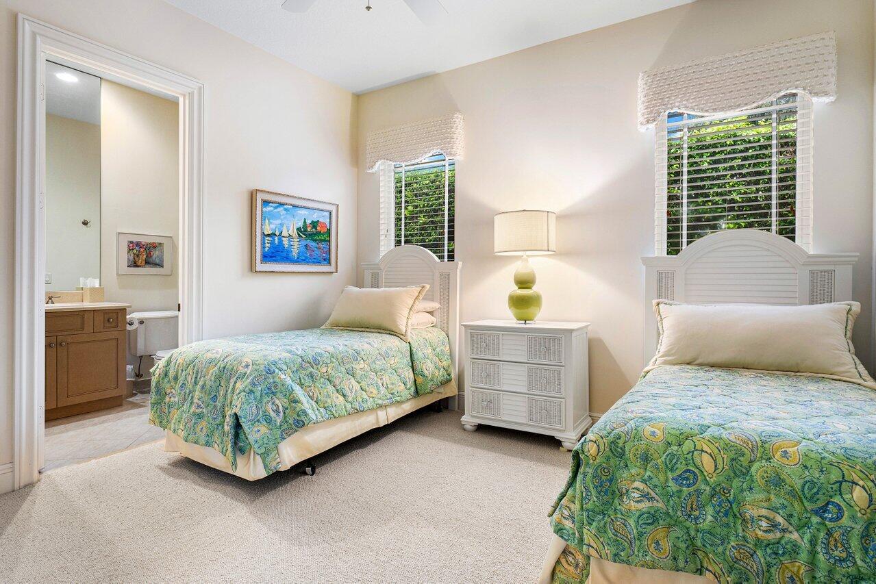 4188 Bocaire Boulevard