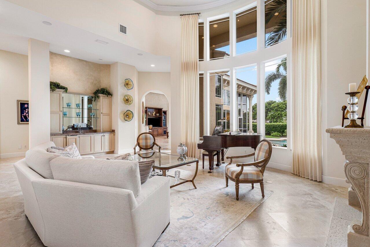 4188 Bocaire Boulevard