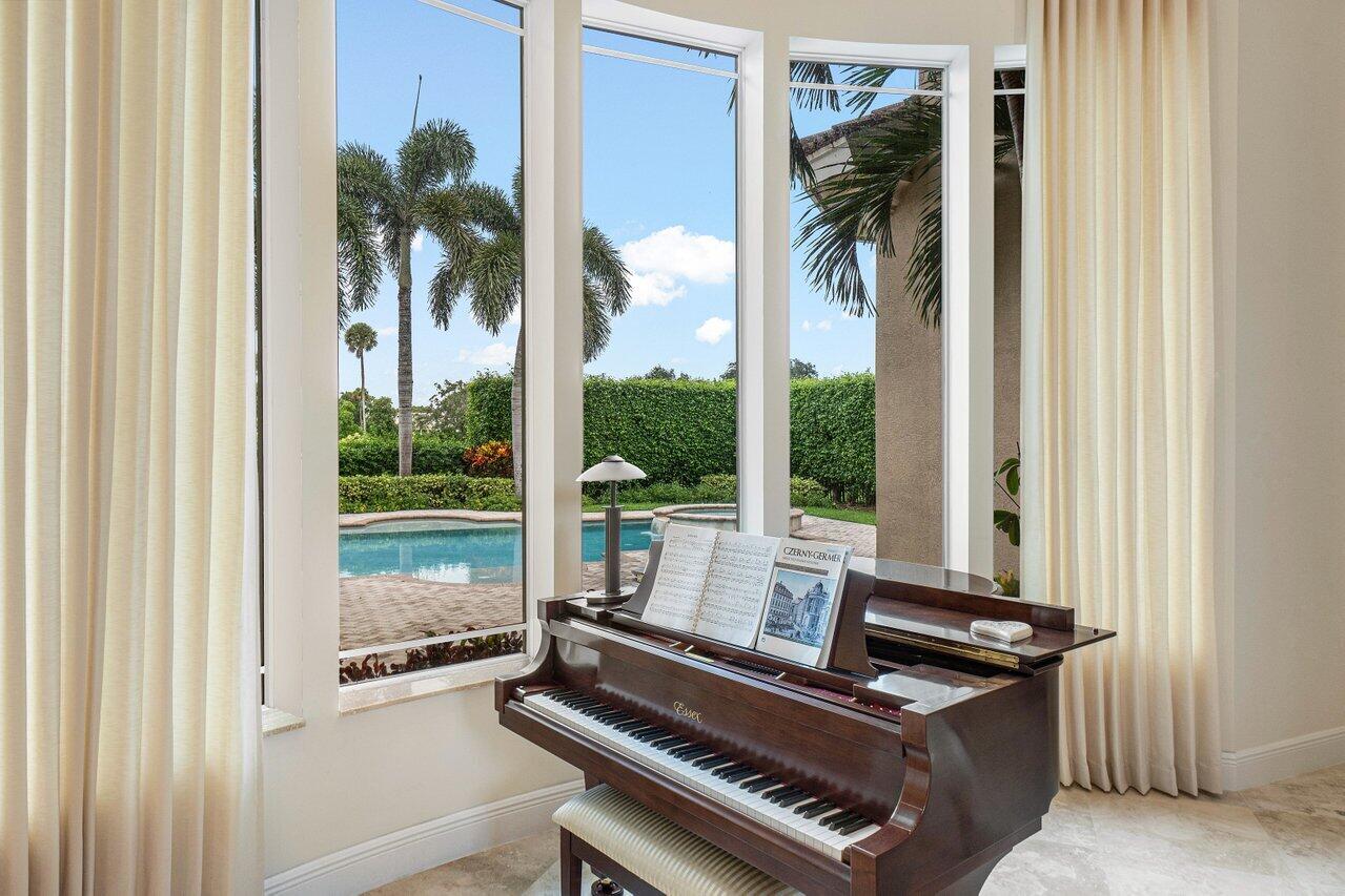 4188 Bocaire Boulevard