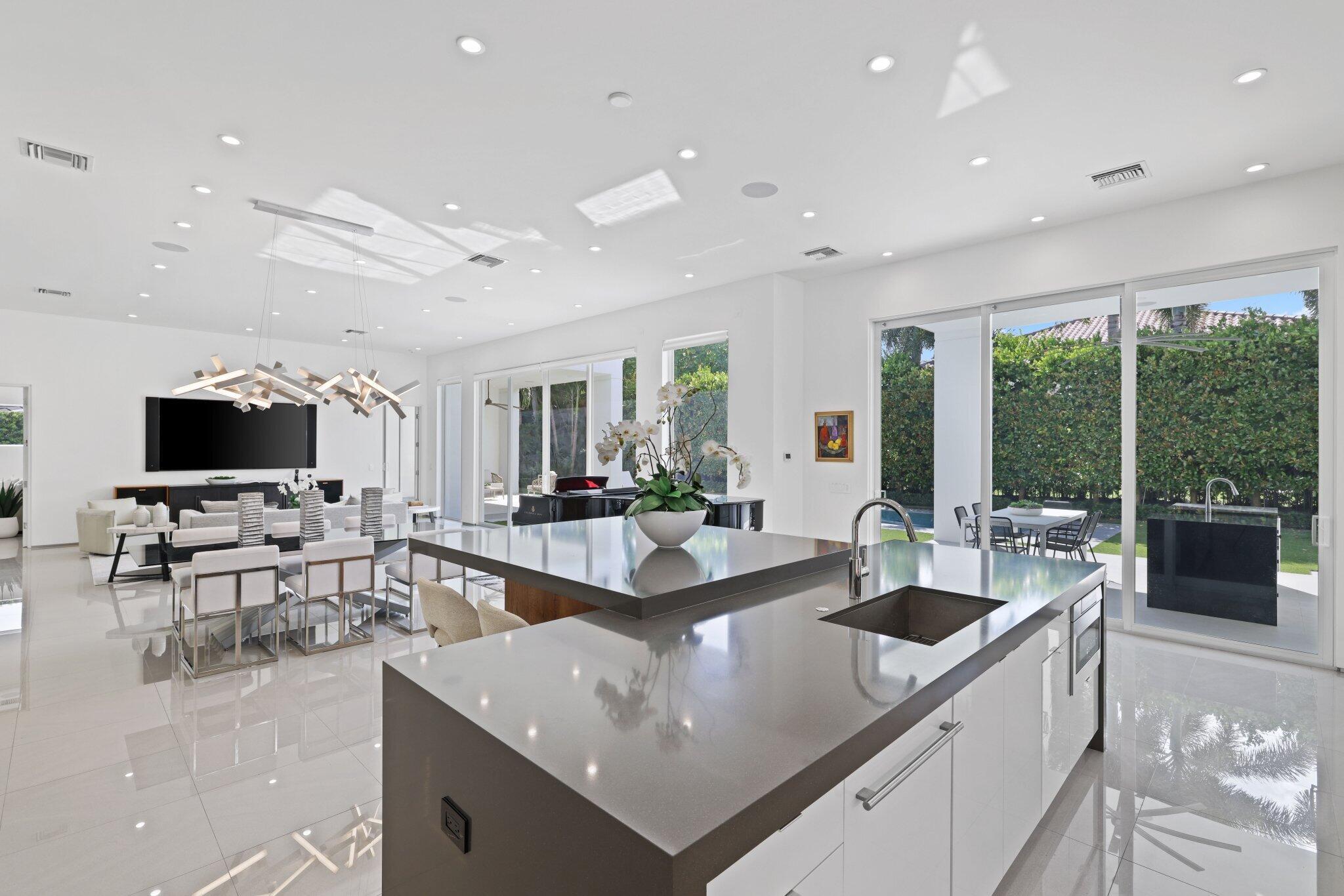 2265 Queen Palm Road