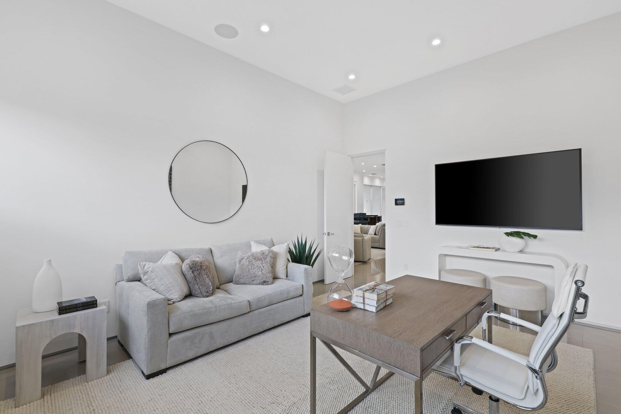 2265 Queen Palm Road