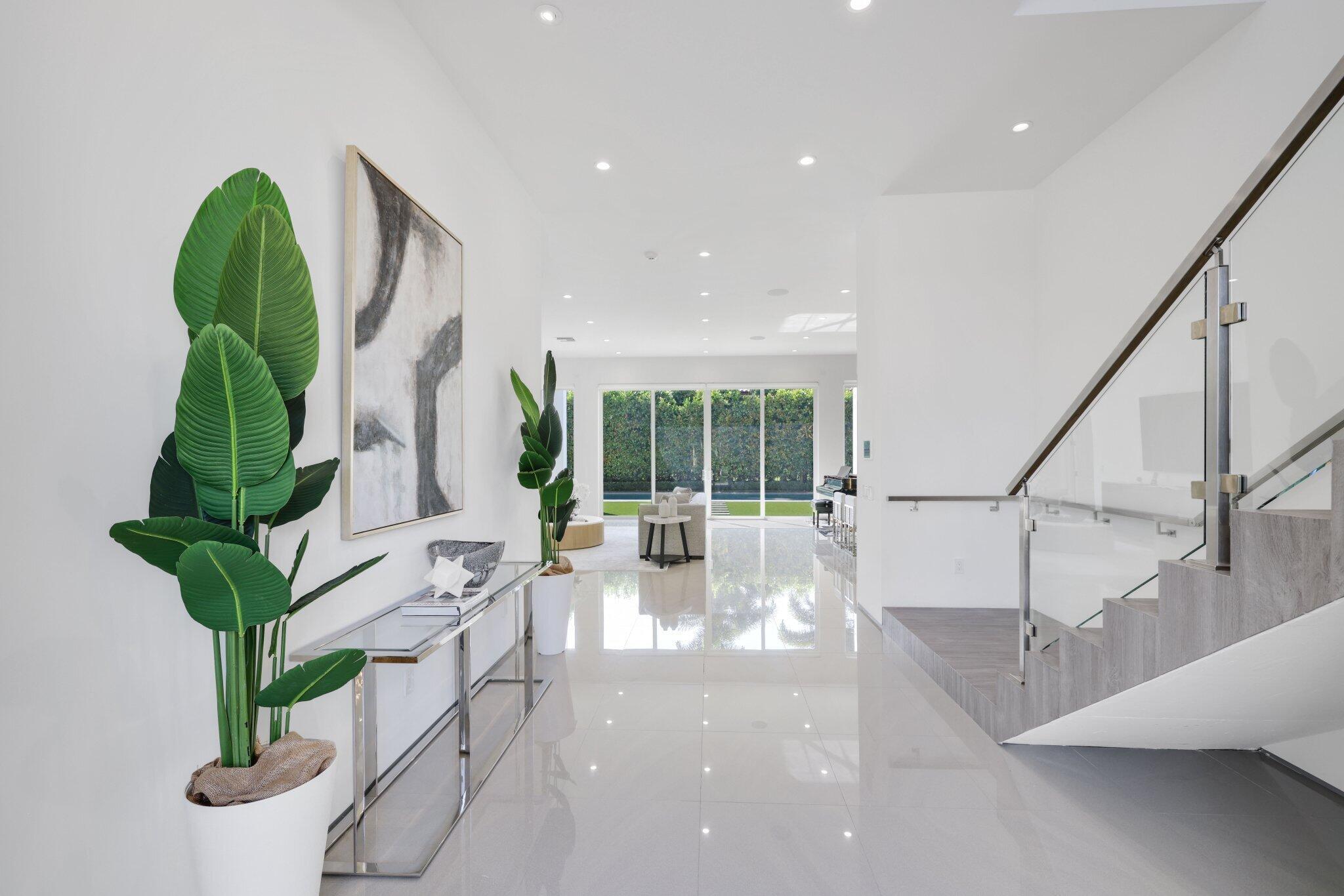 2265 Queen Palm Road