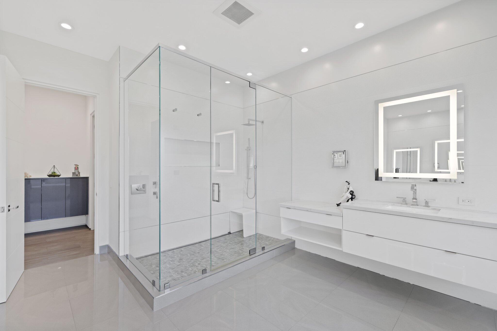 2265 Queen Palm Road