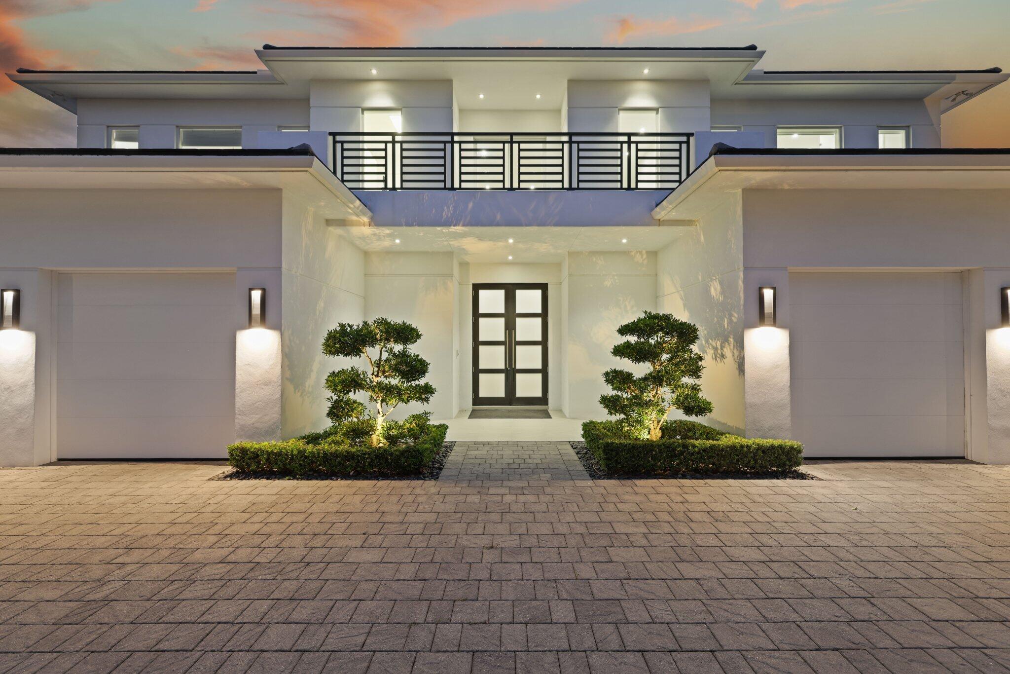 2265 Queen Palm Road