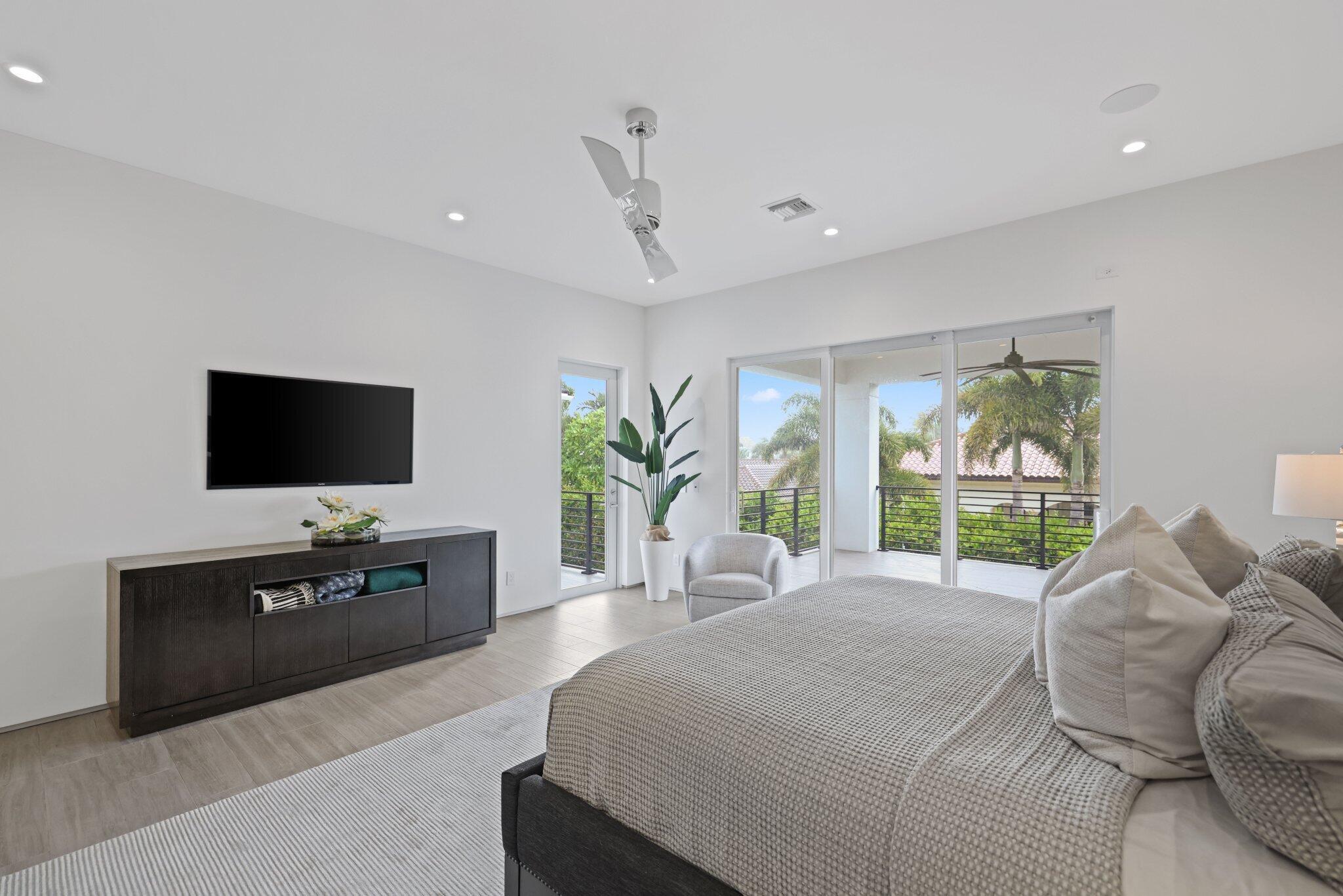 2265 Queen Palm Road