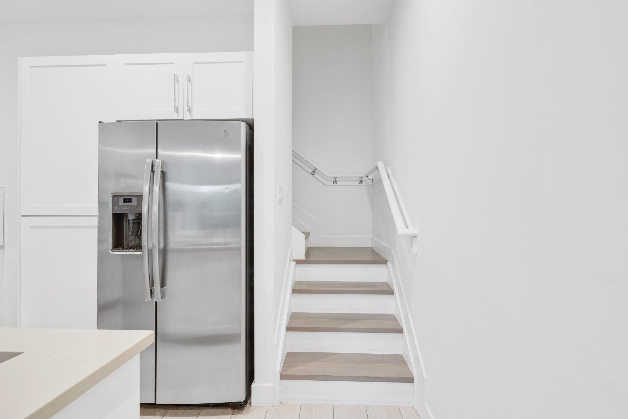 2213 Florida Boulevard