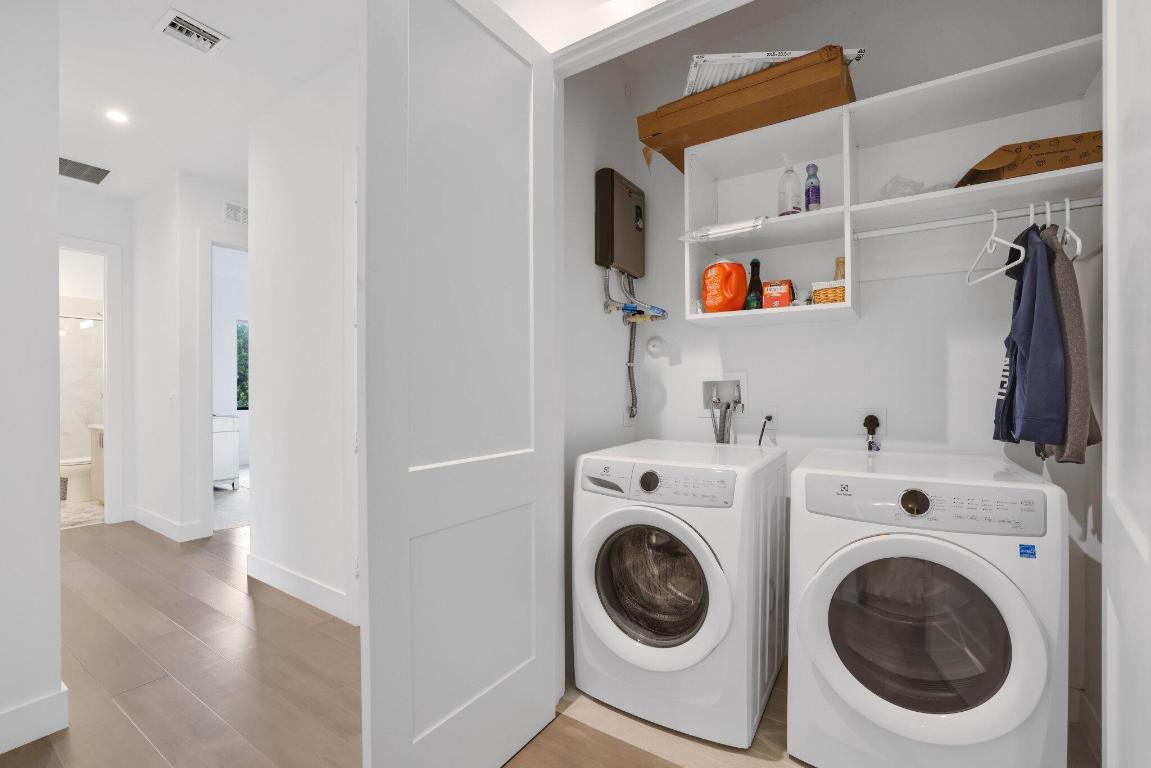 2213 Florida Boulevard