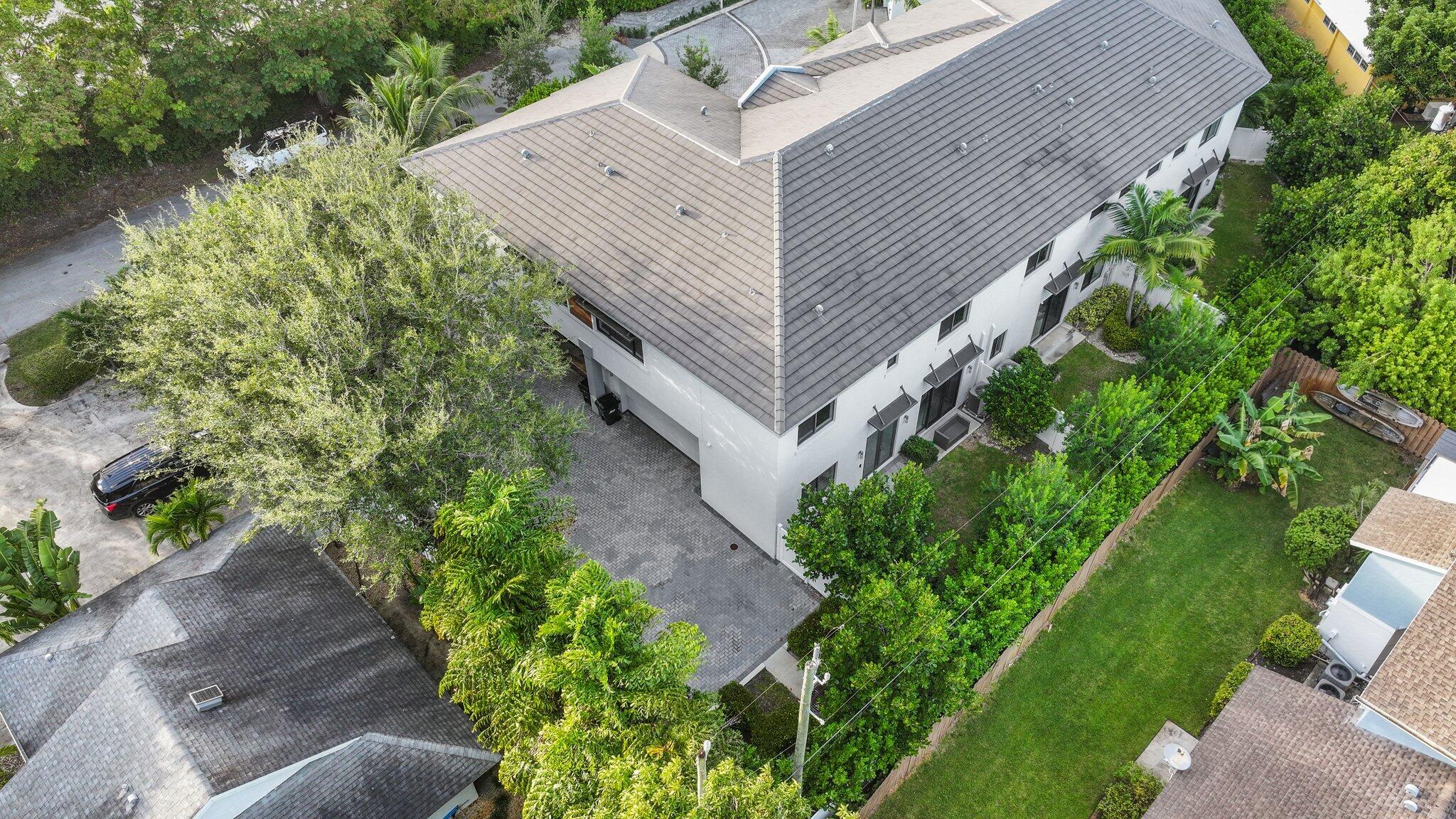 2213 Florida Boulevard