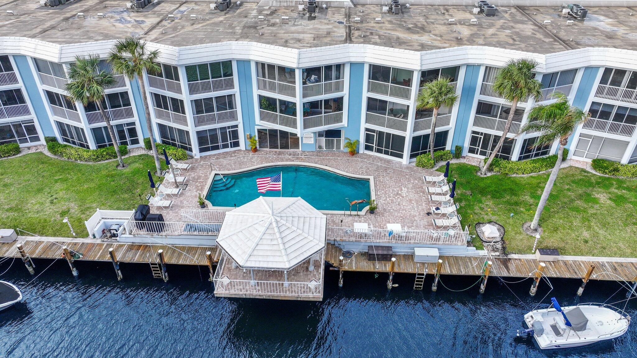 700 NE Harbour Terrace 230