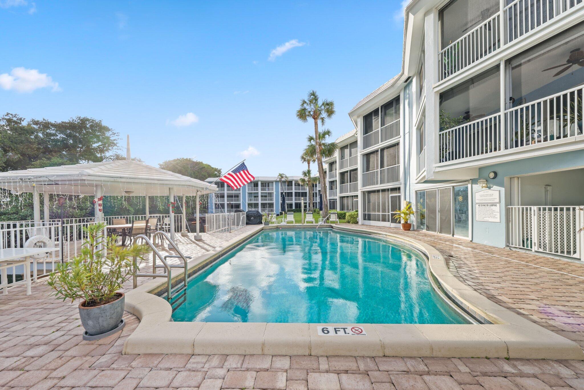 700 NE Harbour Terrace 230