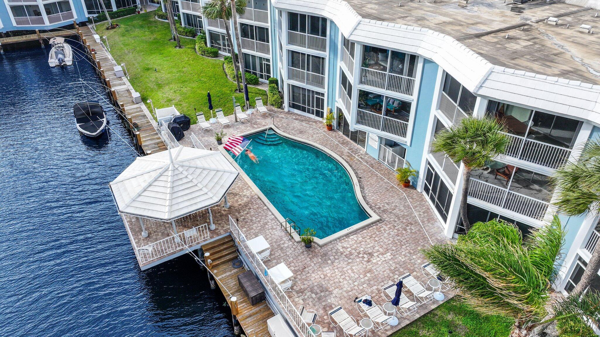 700 NE Harbour Terrace 230