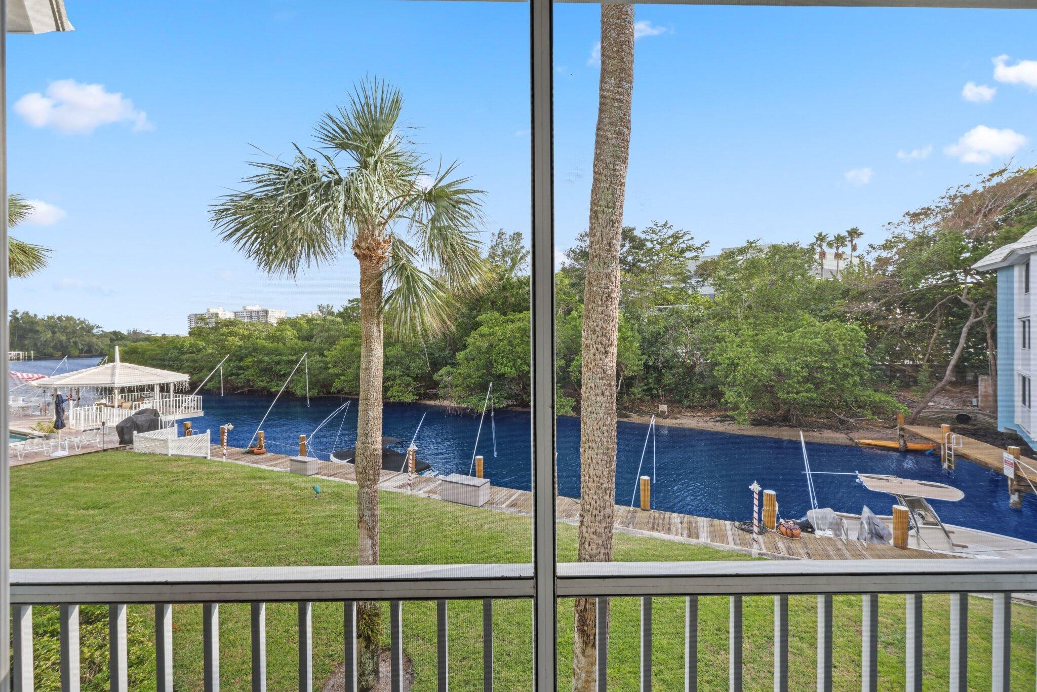 700 NE Harbour Terrace 230