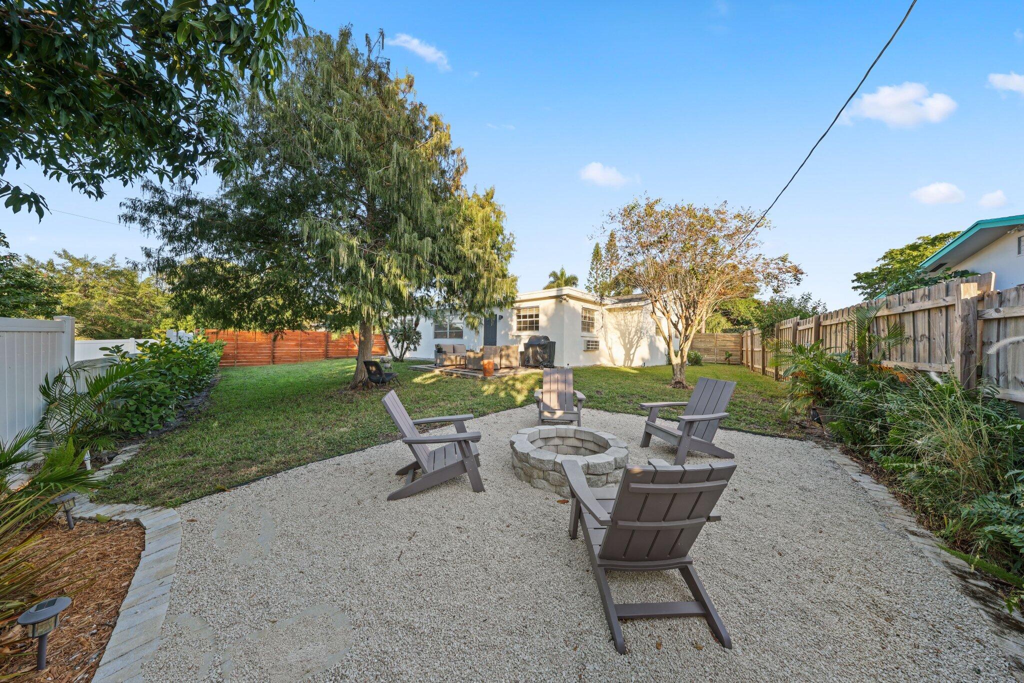2905 SE 1st Court