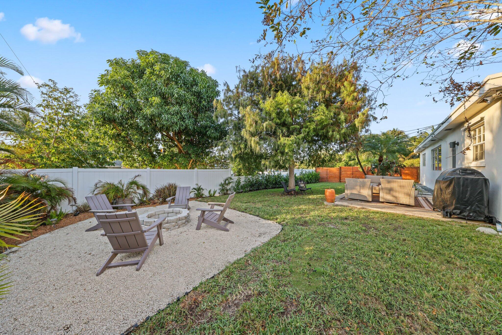 2905 SE 1st Court