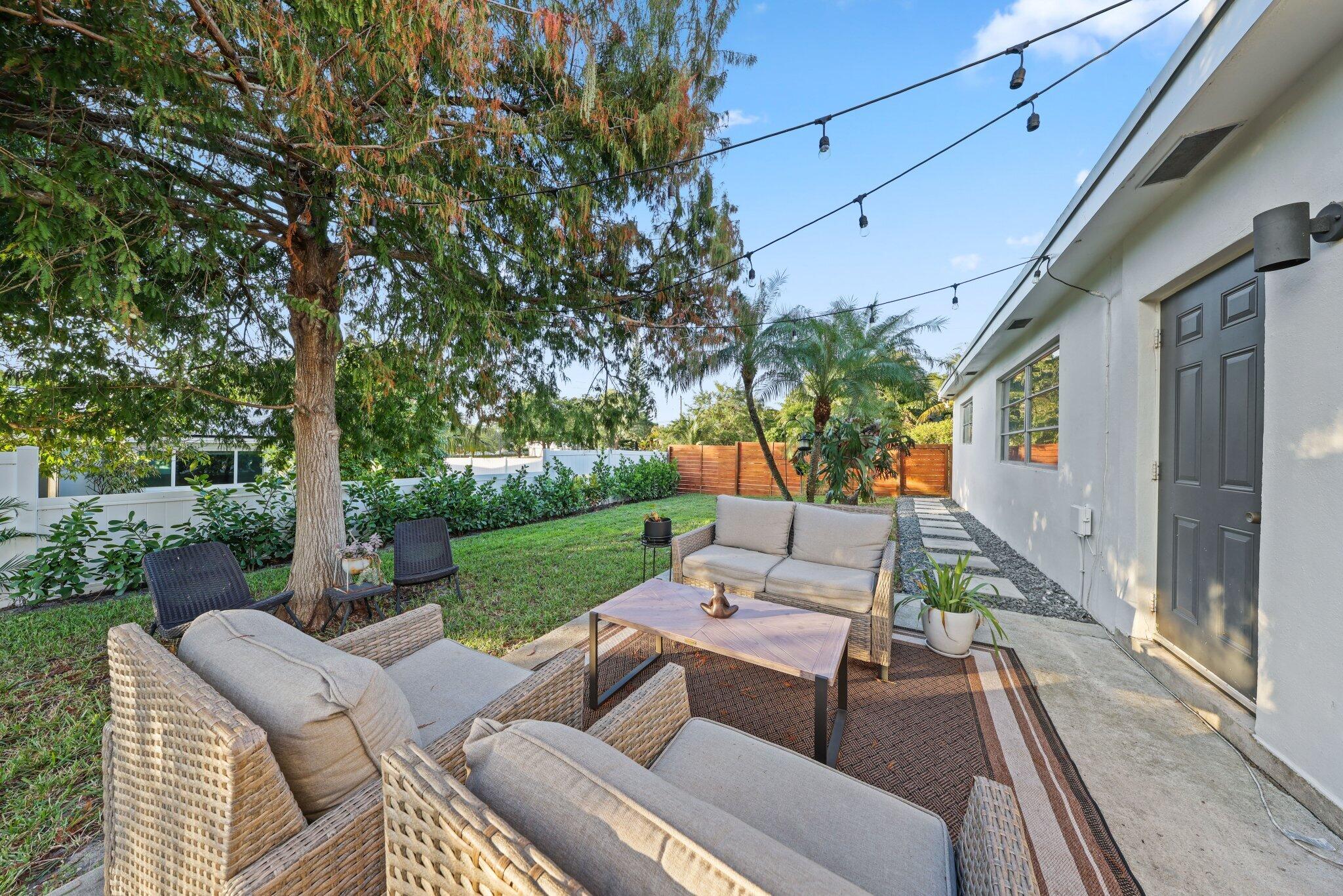 2905 SE 1st Court