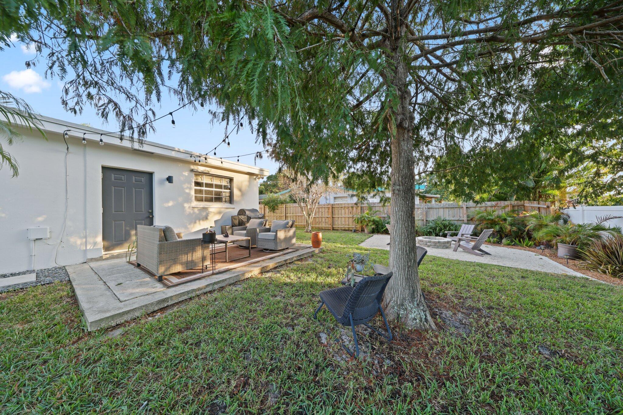 2905 SE 1st Court