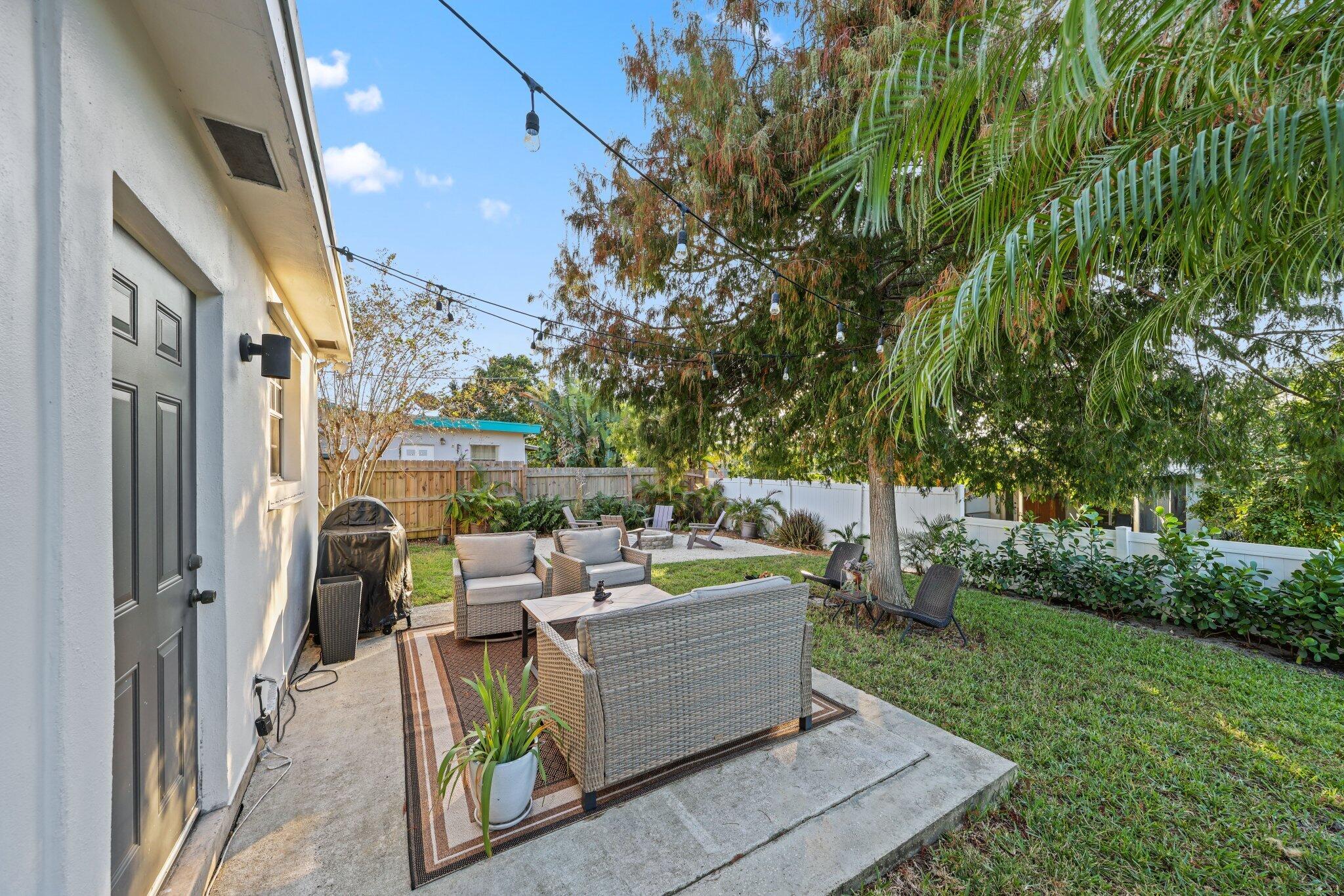 2905 SE 1st Court