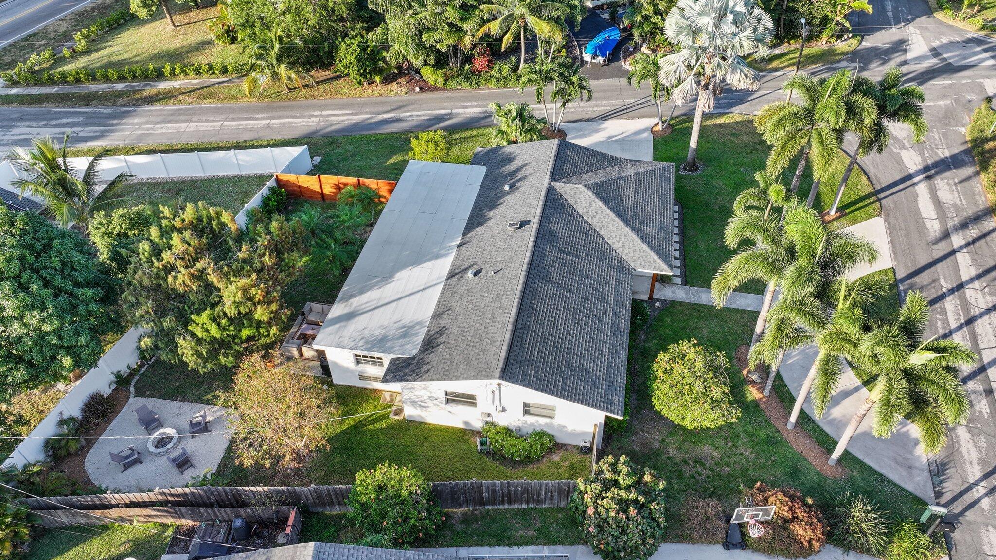 2905 SE 1st Court